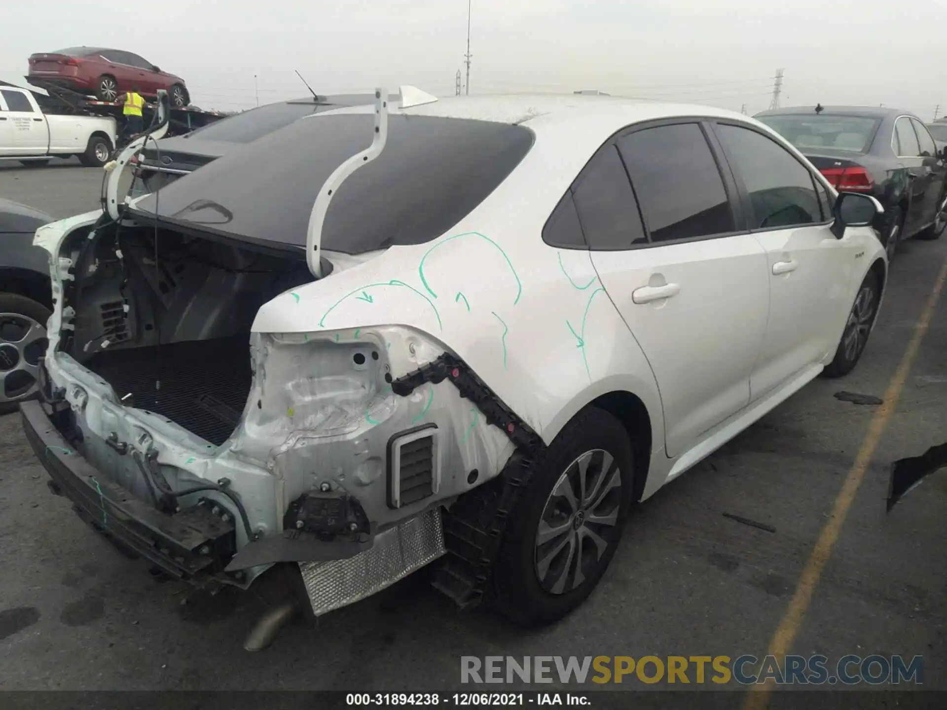 4 Photograph of a damaged car JTDEAMDE2MJ031914 TOYOTA COROLLA 2021