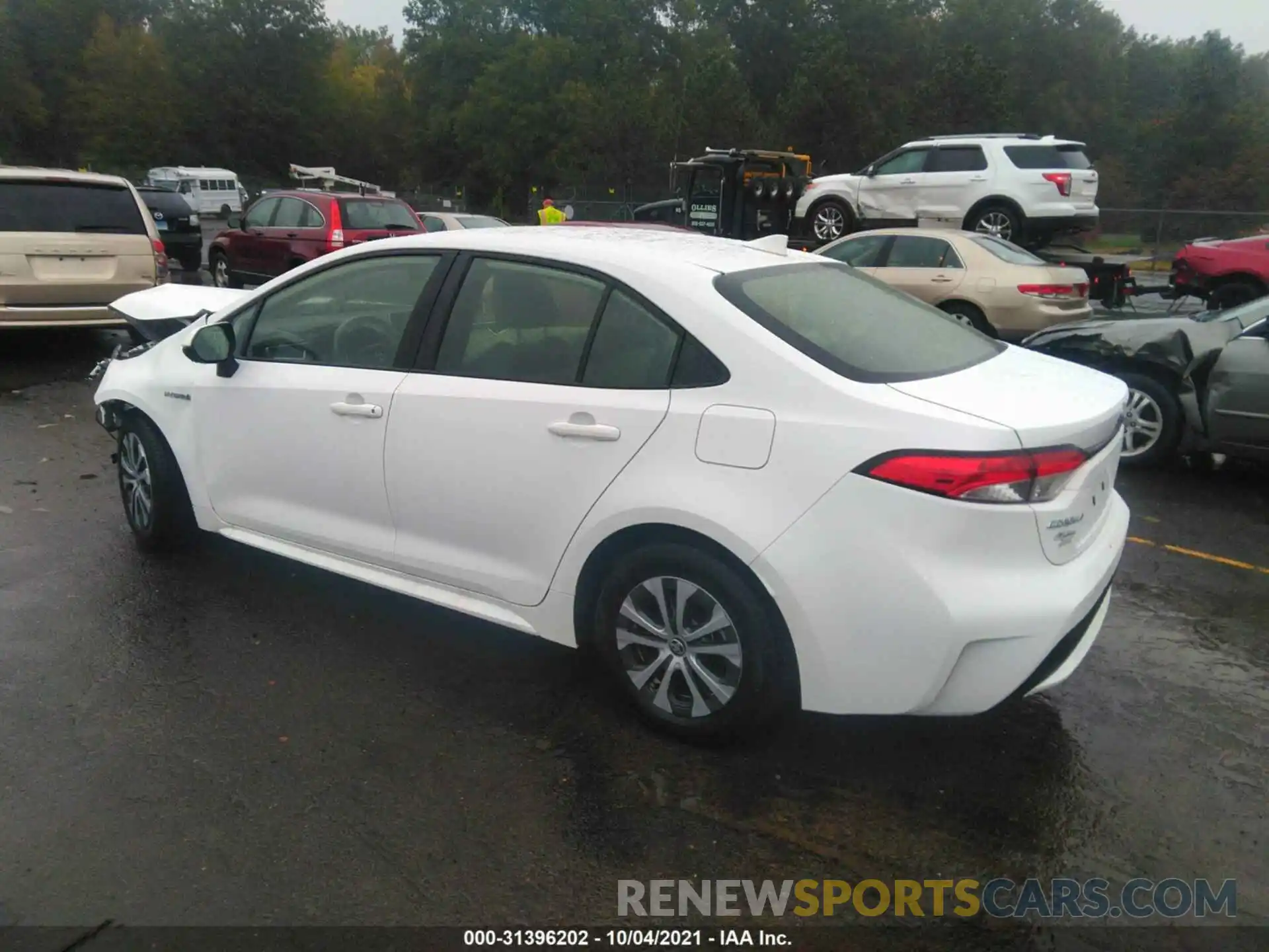 3 Photograph of a damaged car JTDEAMDE2MJ032528 TOYOTA COROLLA 2021