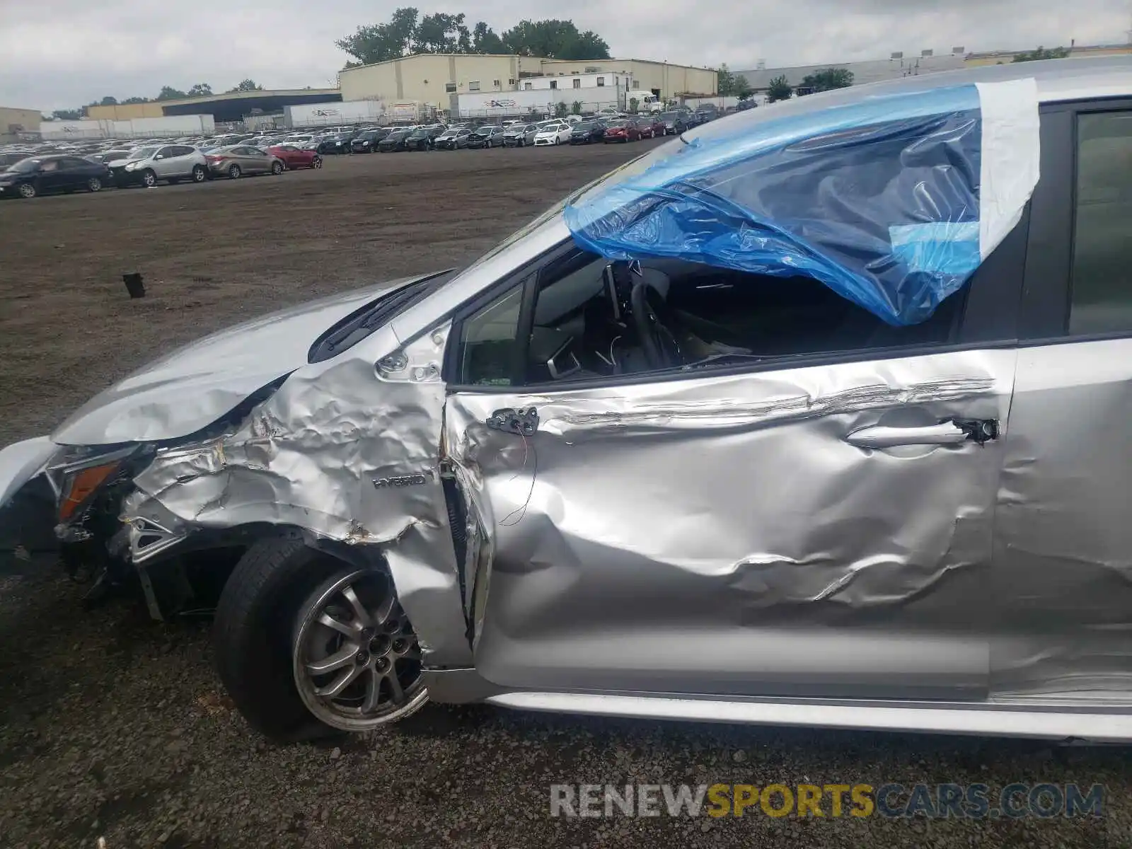 9 Photograph of a damaged car JTDEAMDE3MJ003166 TOYOTA COROLLA 2021