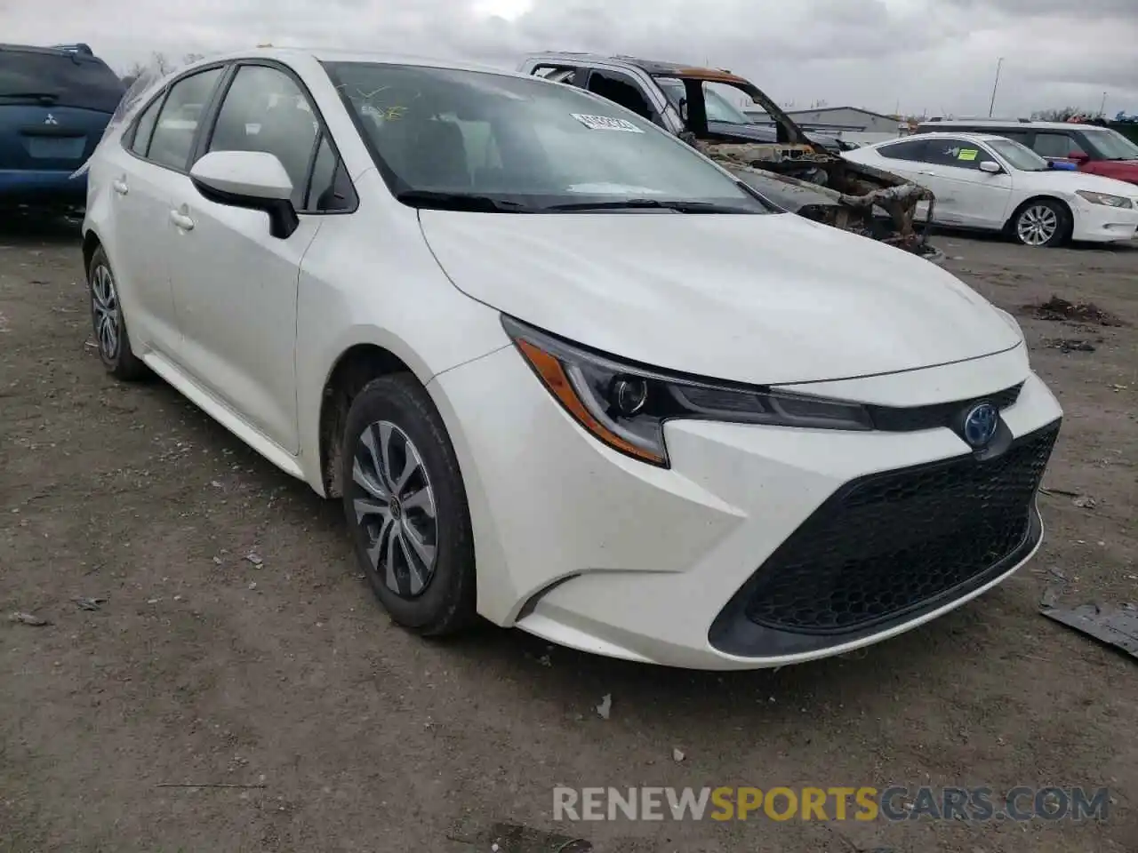 1 Photograph of a damaged car JTDEAMDE3MJ009310 TOYOTA COROLLA 2021