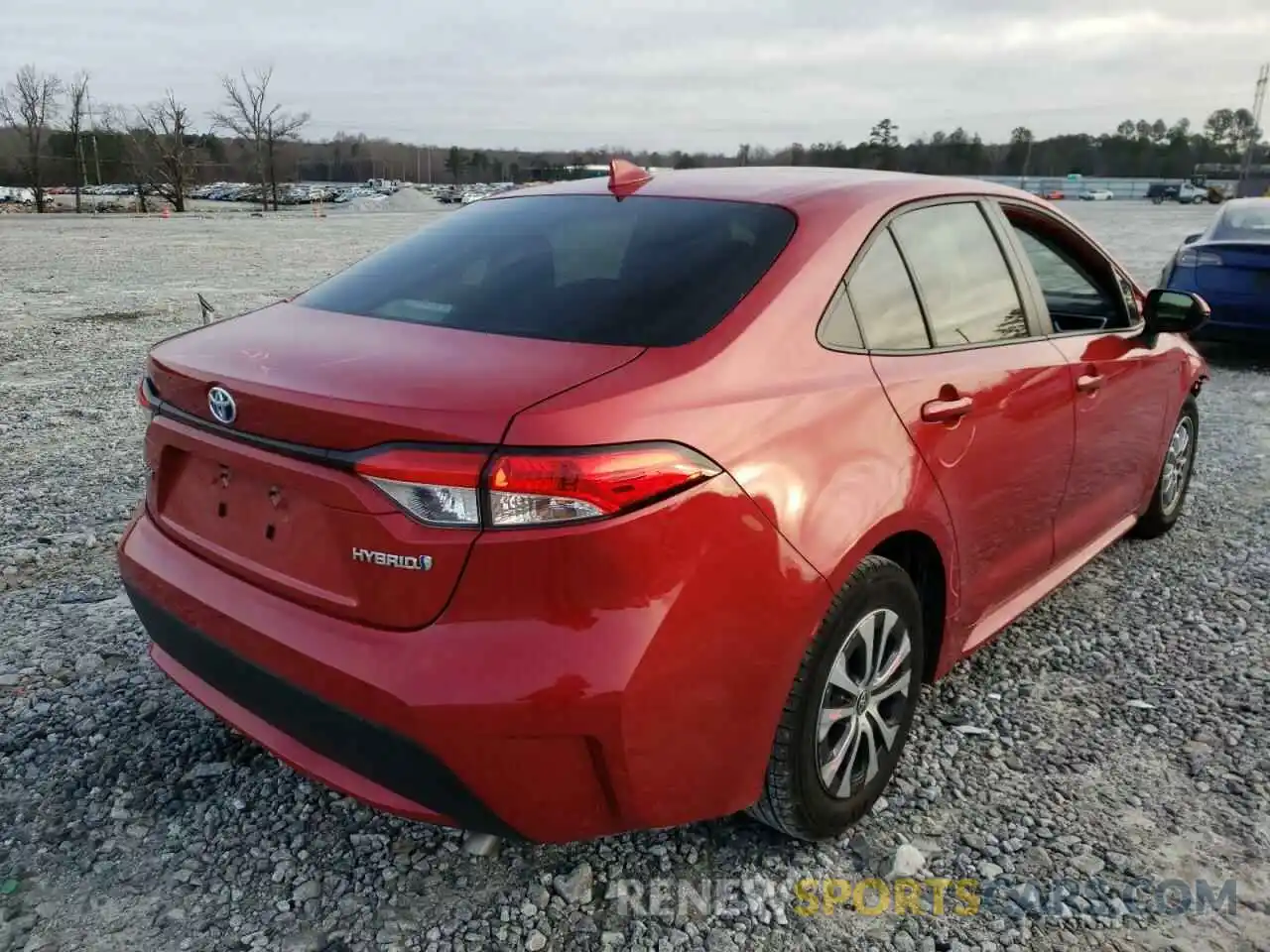 4 Photograph of a damaged car JTDEAMDE3MJ009999 TOYOTA COROLLA 2021