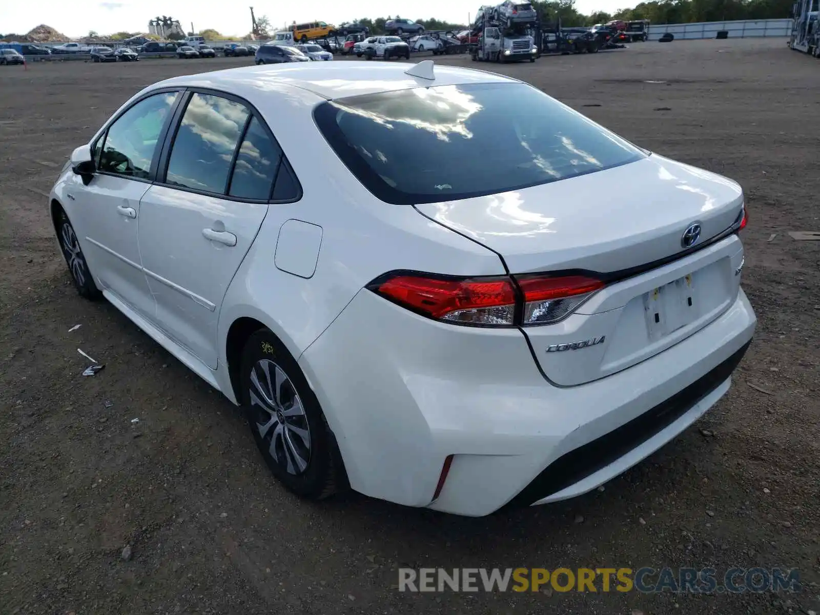 3 Photograph of a damaged car JTDEAMDE3MJ014569 TOYOTA COROLLA 2021