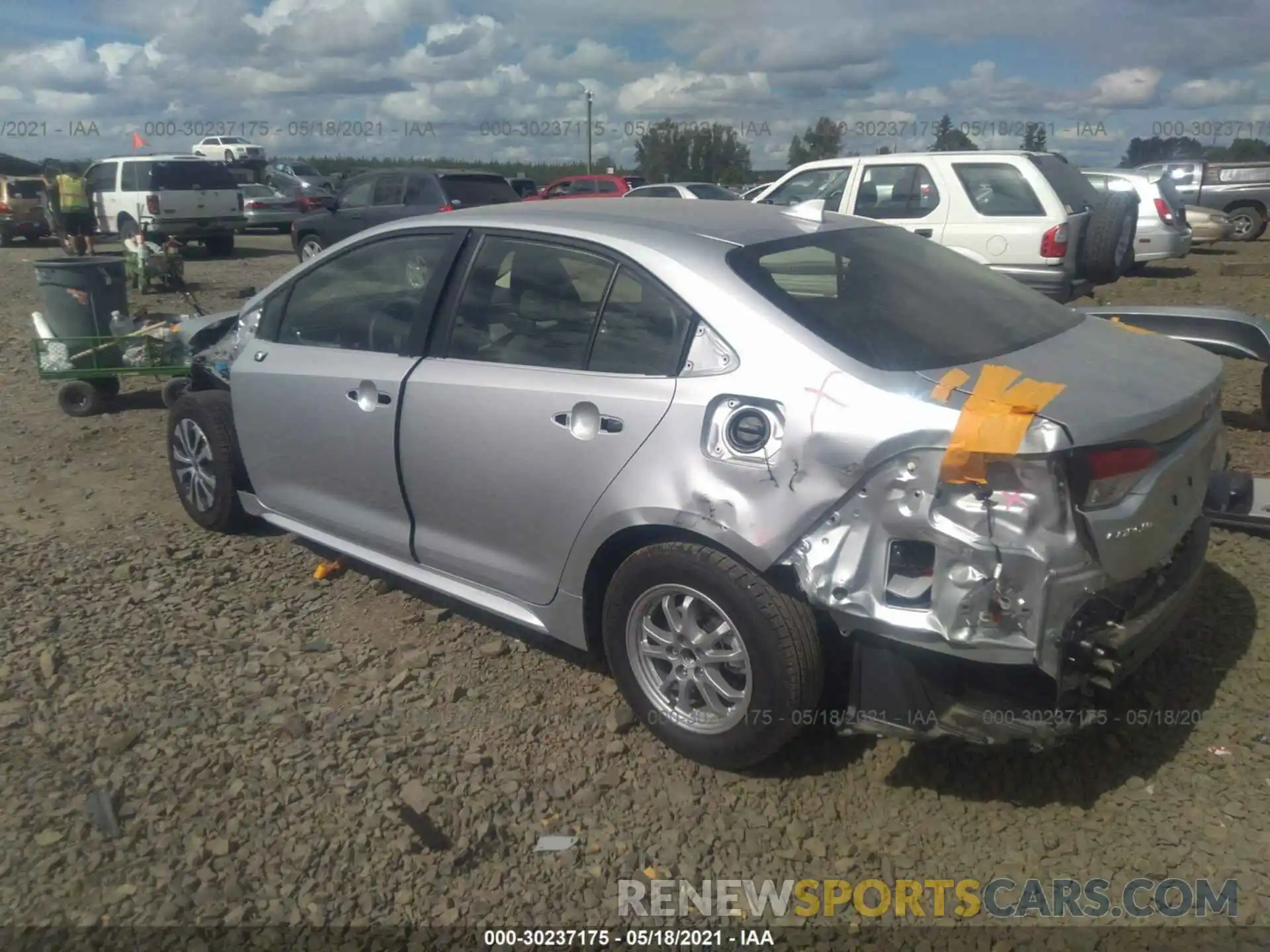 3 Photograph of a damaged car JTDEAMDE3MJ015317 TOYOTA COROLLA 2021