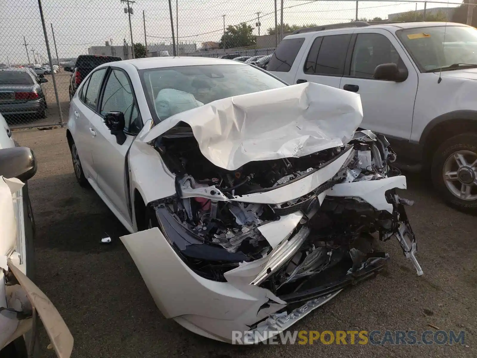 1 Photograph of a damaged car JTDEAMDE3MJ019027 TOYOTA COROLLA 2021