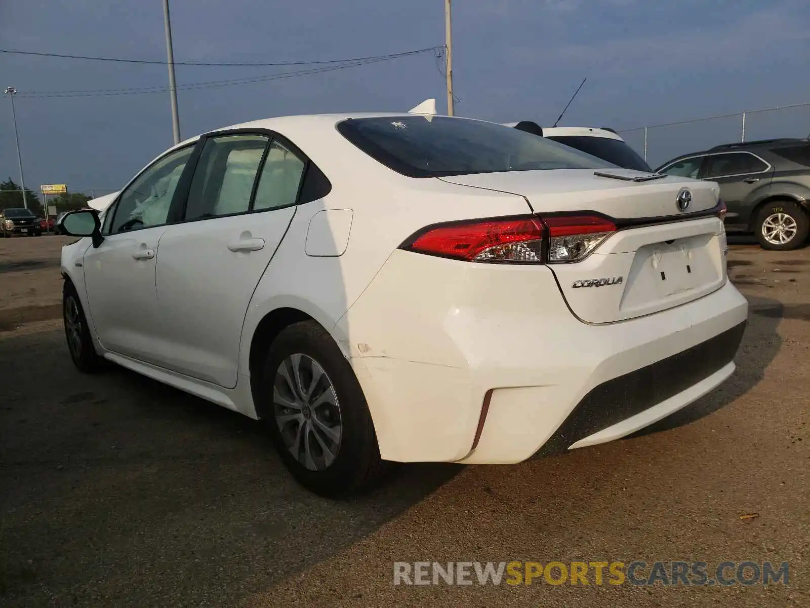 3 Photograph of a damaged car JTDEAMDE3MJ019027 TOYOTA COROLLA 2021