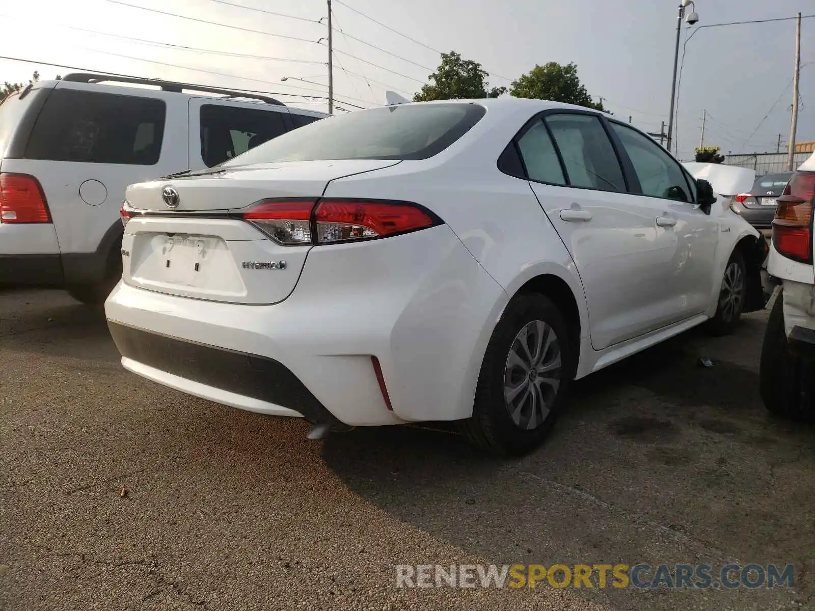 4 Photograph of a damaged car JTDEAMDE3MJ019027 TOYOTA COROLLA 2021