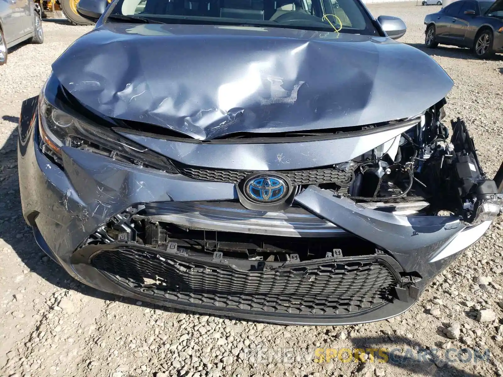 9 Photograph of a damaged car JTDEAMDE3MJ025930 TOYOTA COROLLA 2021