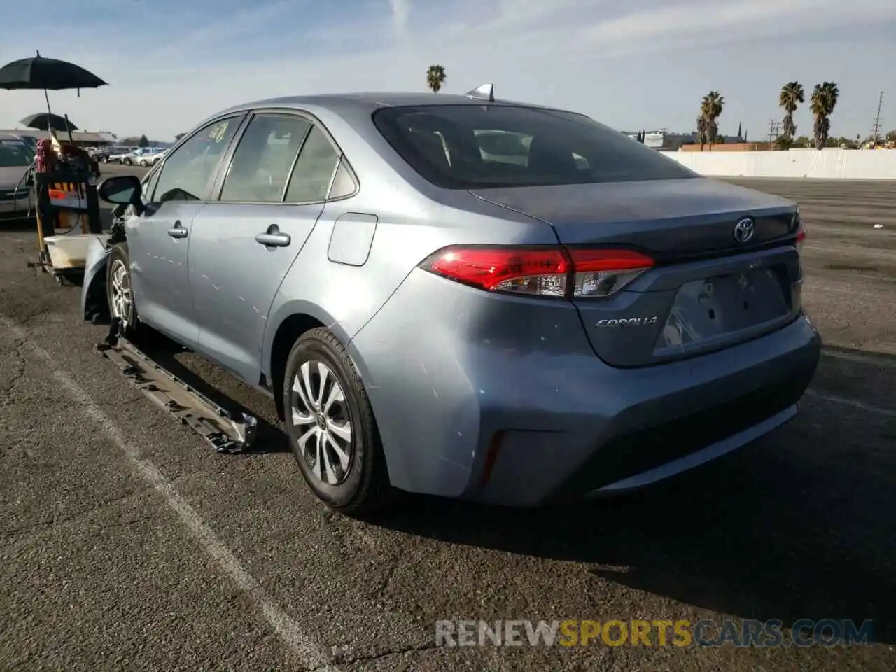 3 Photograph of a damaged car JTDEAMDE3MJ027774 TOYOTA COROLLA 2021