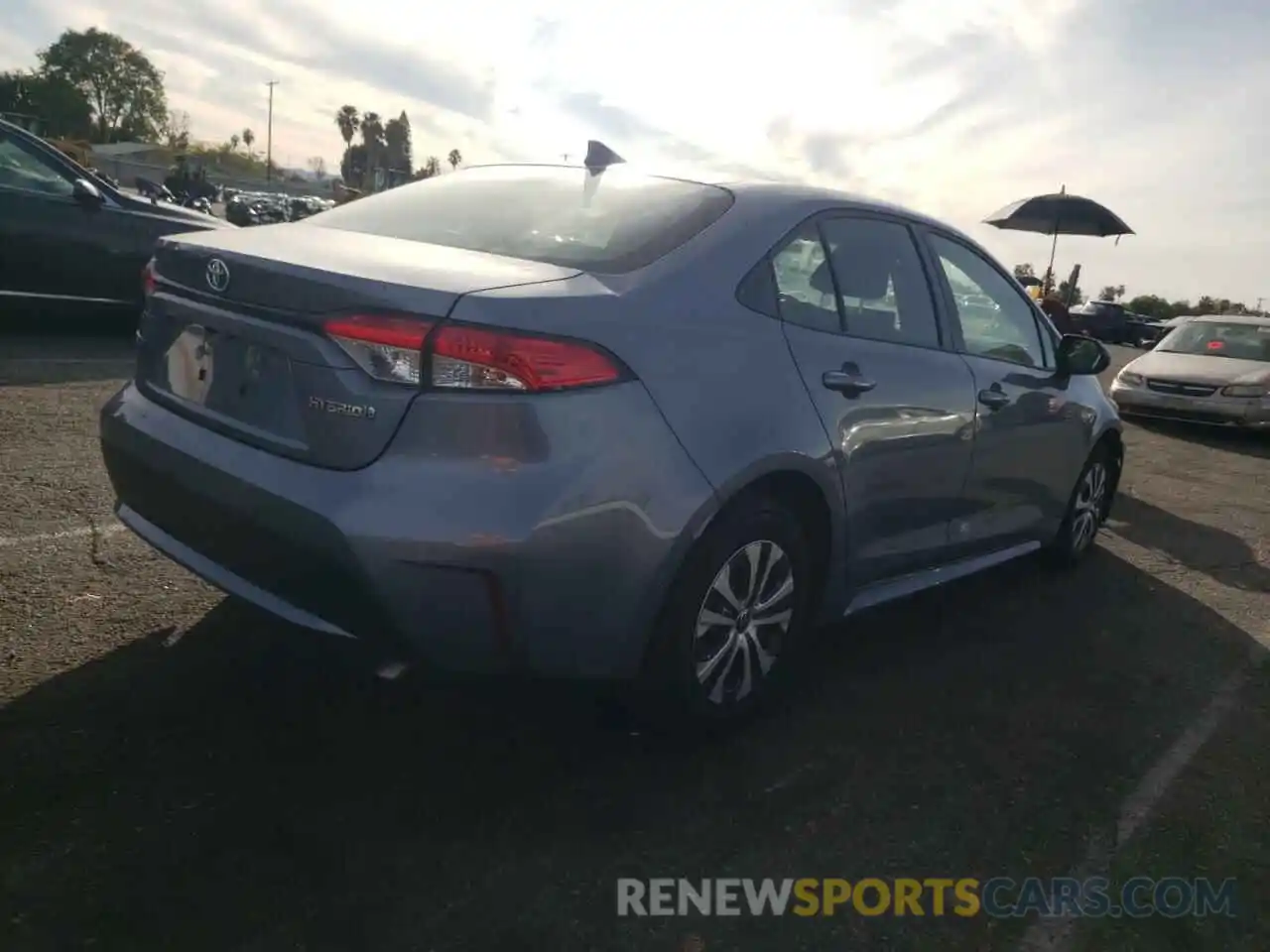 4 Photograph of a damaged car JTDEAMDE3MJ027774 TOYOTA COROLLA 2021