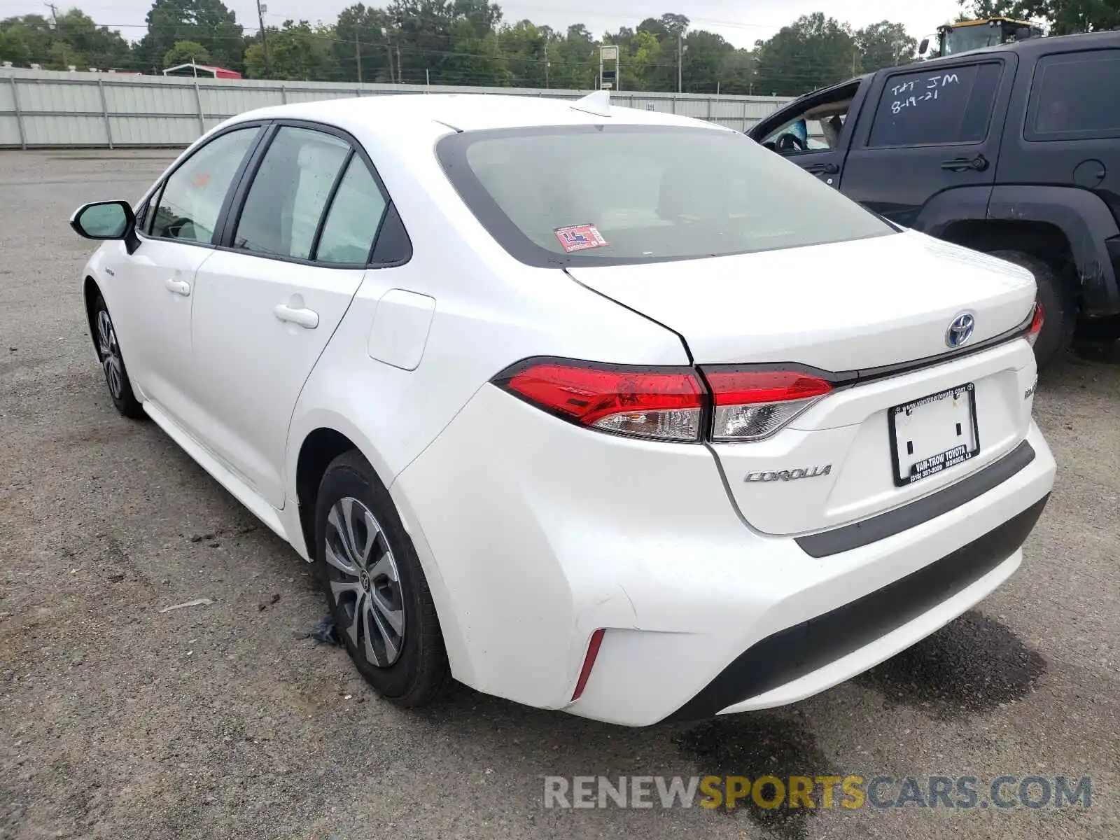 3 Photograph of a damaged car JTDEAMDE3MJ030951 TOYOTA COROLLA 2021