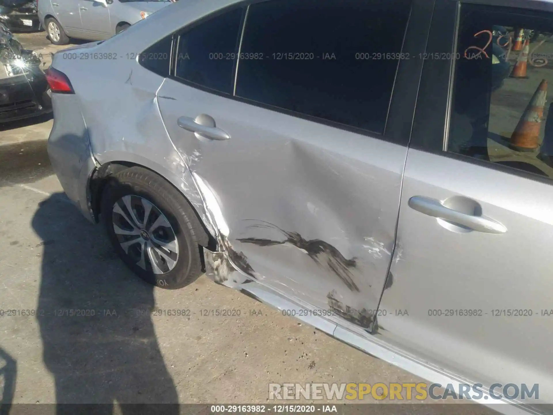 6 Photograph of a damaged car JTDEAMDE4MJ001409 TOYOTA COROLLA 2021