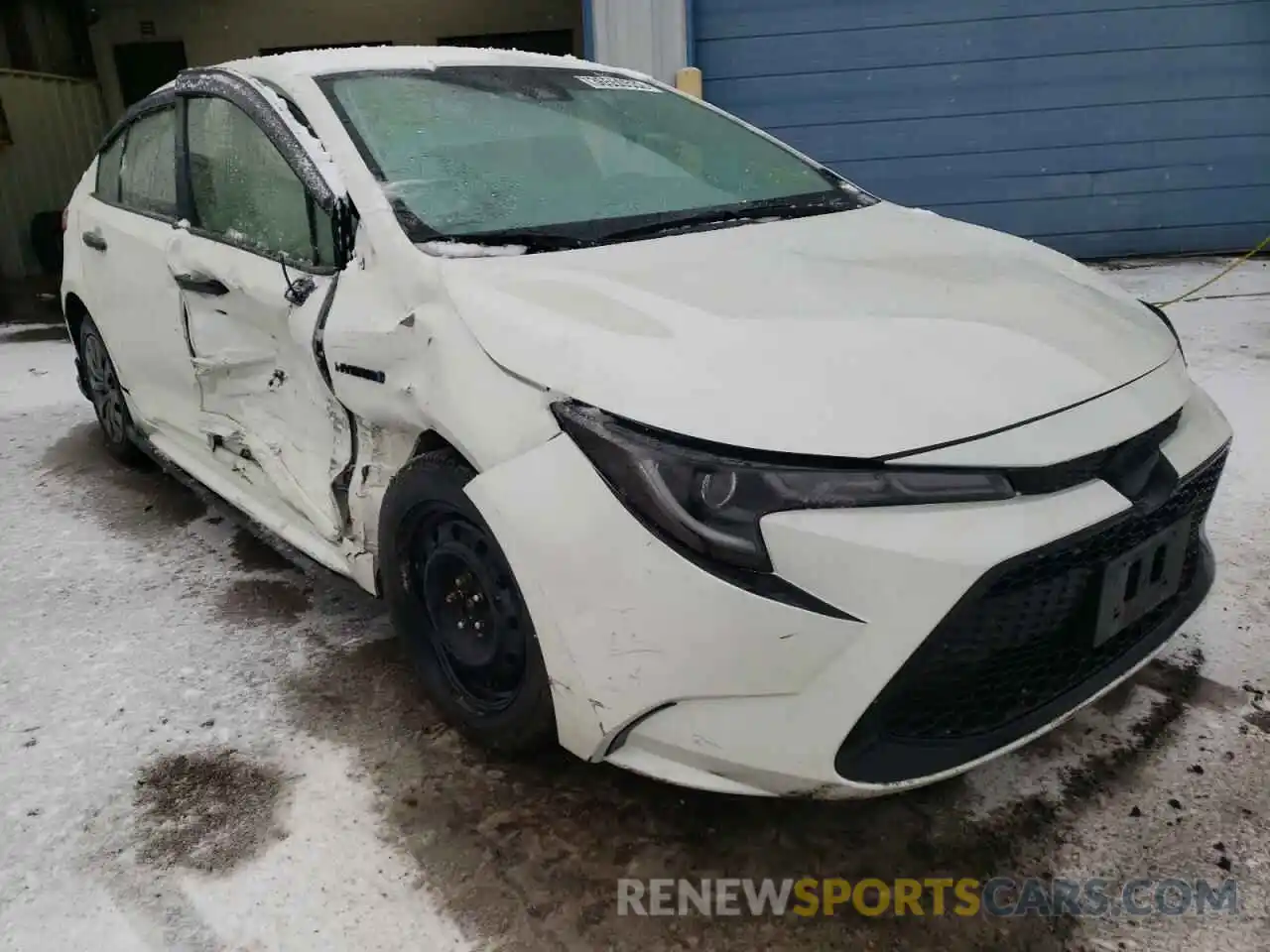 1 Photograph of a damaged car JTDEAMDE4MJ004049 TOYOTA COROLLA 2021