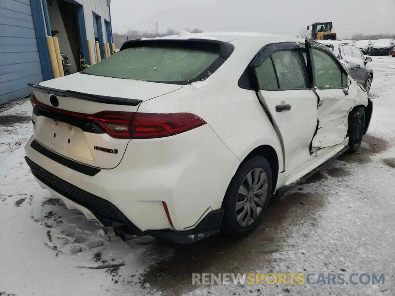 4 Photograph of a damaged car JTDEAMDE4MJ004049 TOYOTA COROLLA 2021