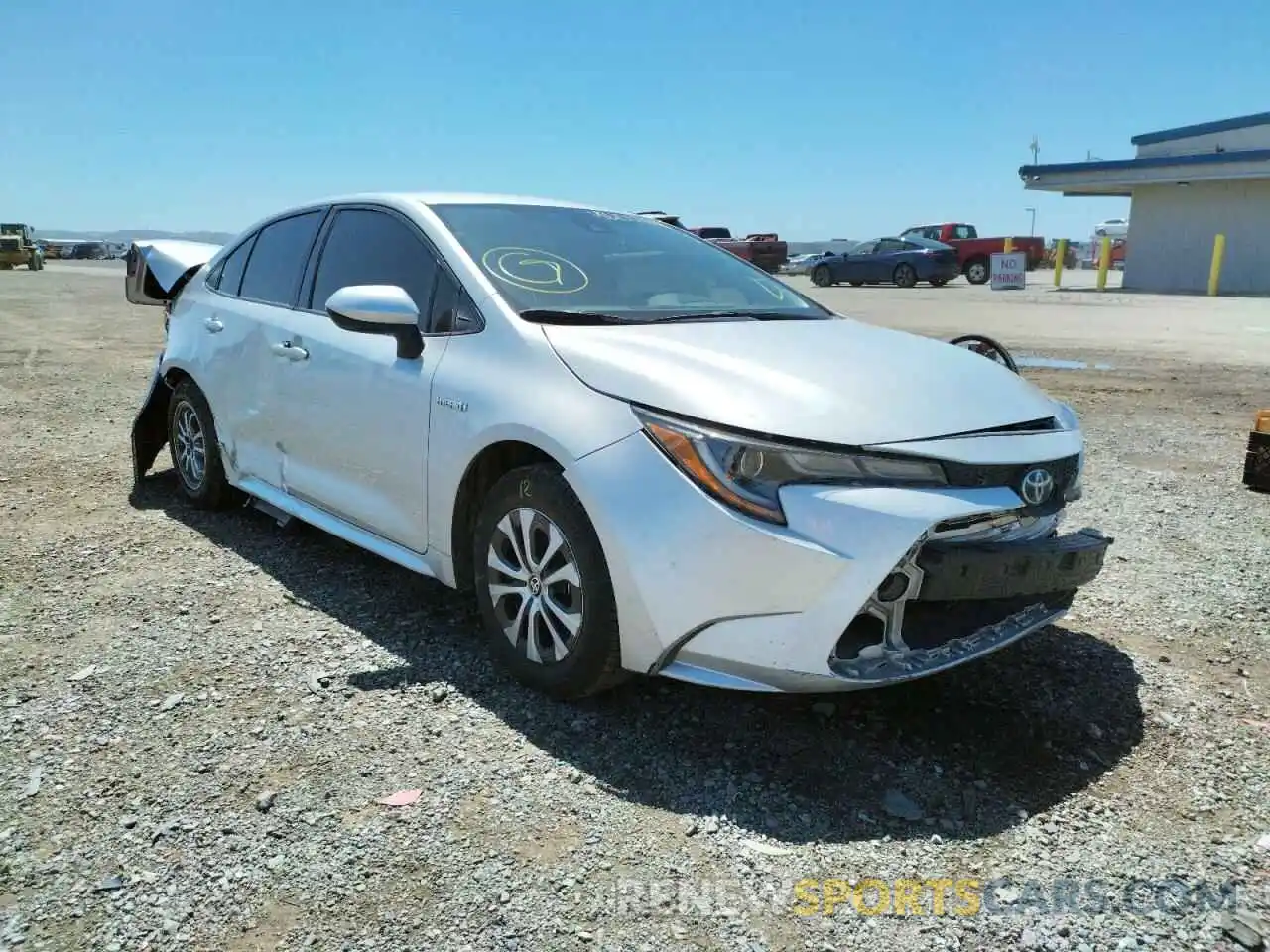 1 Photograph of a damaged car JTDEAMDE4MJ005895 TOYOTA COROLLA 2021