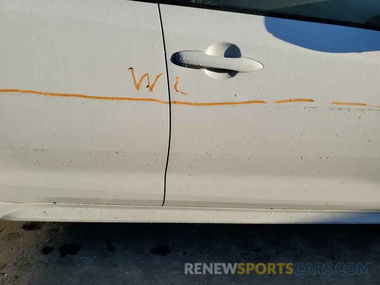 9 Photograph of a damaged car JTDEAMDE4MJ009591 TOYOTA COROLLA 2021