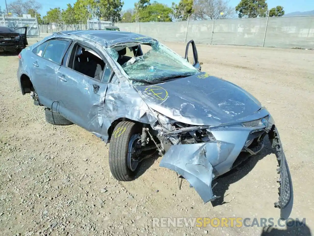 9 Photograph of a damaged car JTDEAMDE4MJ020235 TOYOTA COROLLA 2021