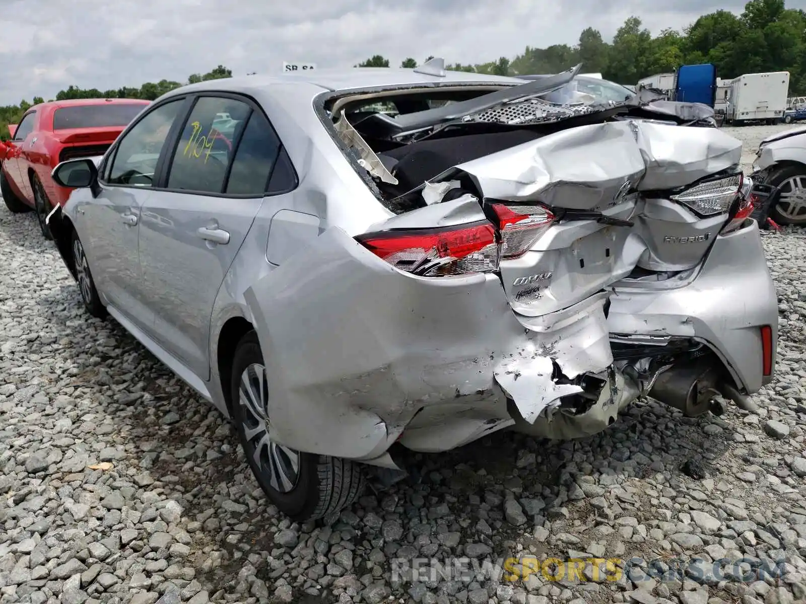 3 Photograph of a damaged car JTDEAMDE4MJ020686 TOYOTA COROLLA 2021