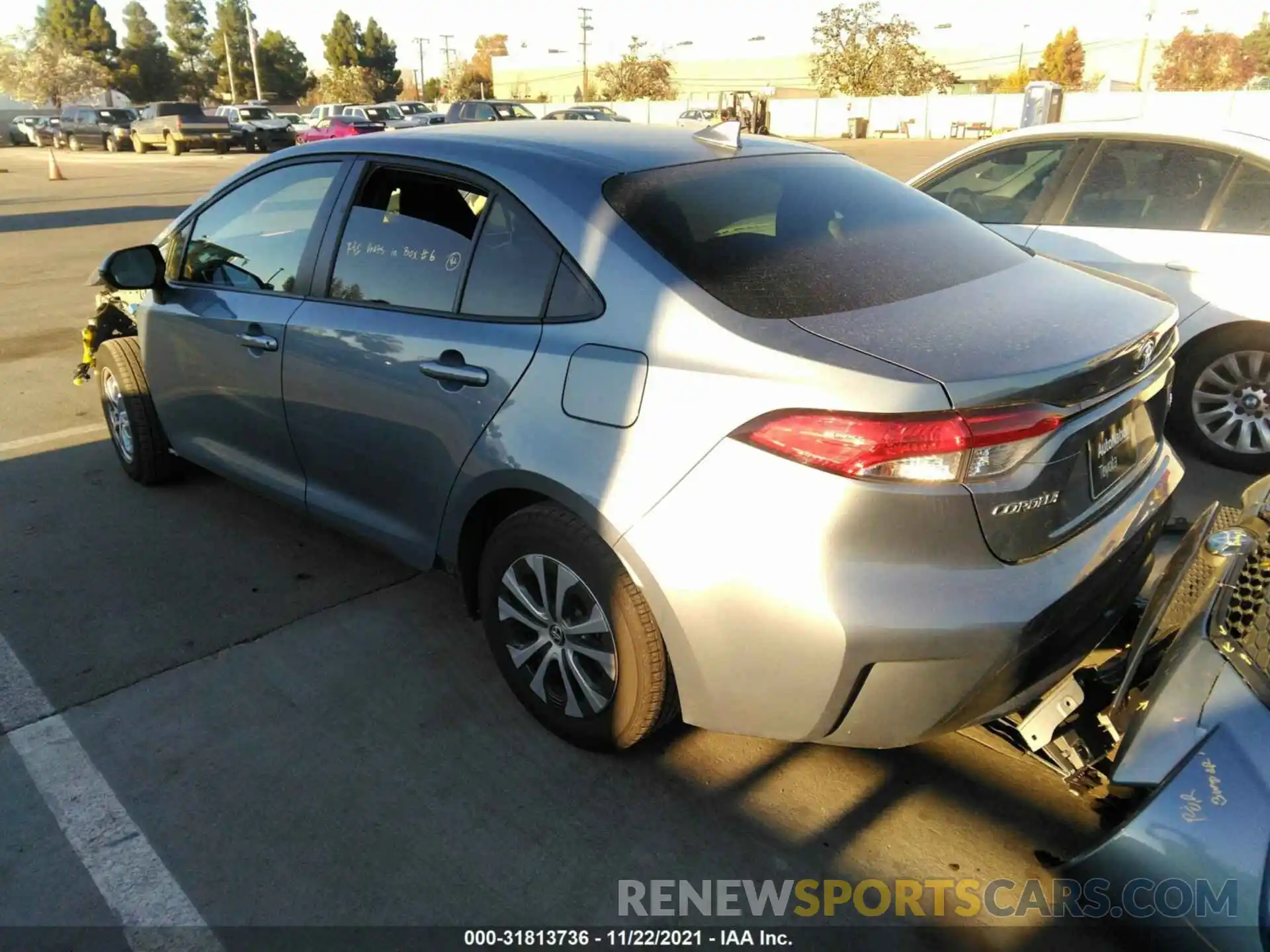 3 Photograph of a damaged car JTDEAMDE4MJ021384 TOYOTA COROLLA 2021