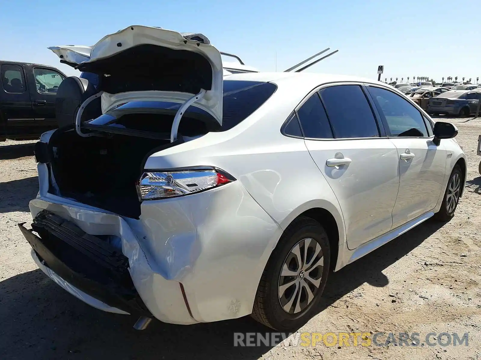 4 Photograph of a damaged car JTDEAMDE4MJ027038 TOYOTA COROLLA 2021