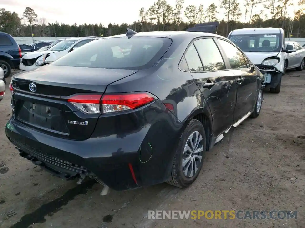 4 Photograph of a damaged car JTDEAMDE4MJ027069 TOYOTA COROLLA 2021