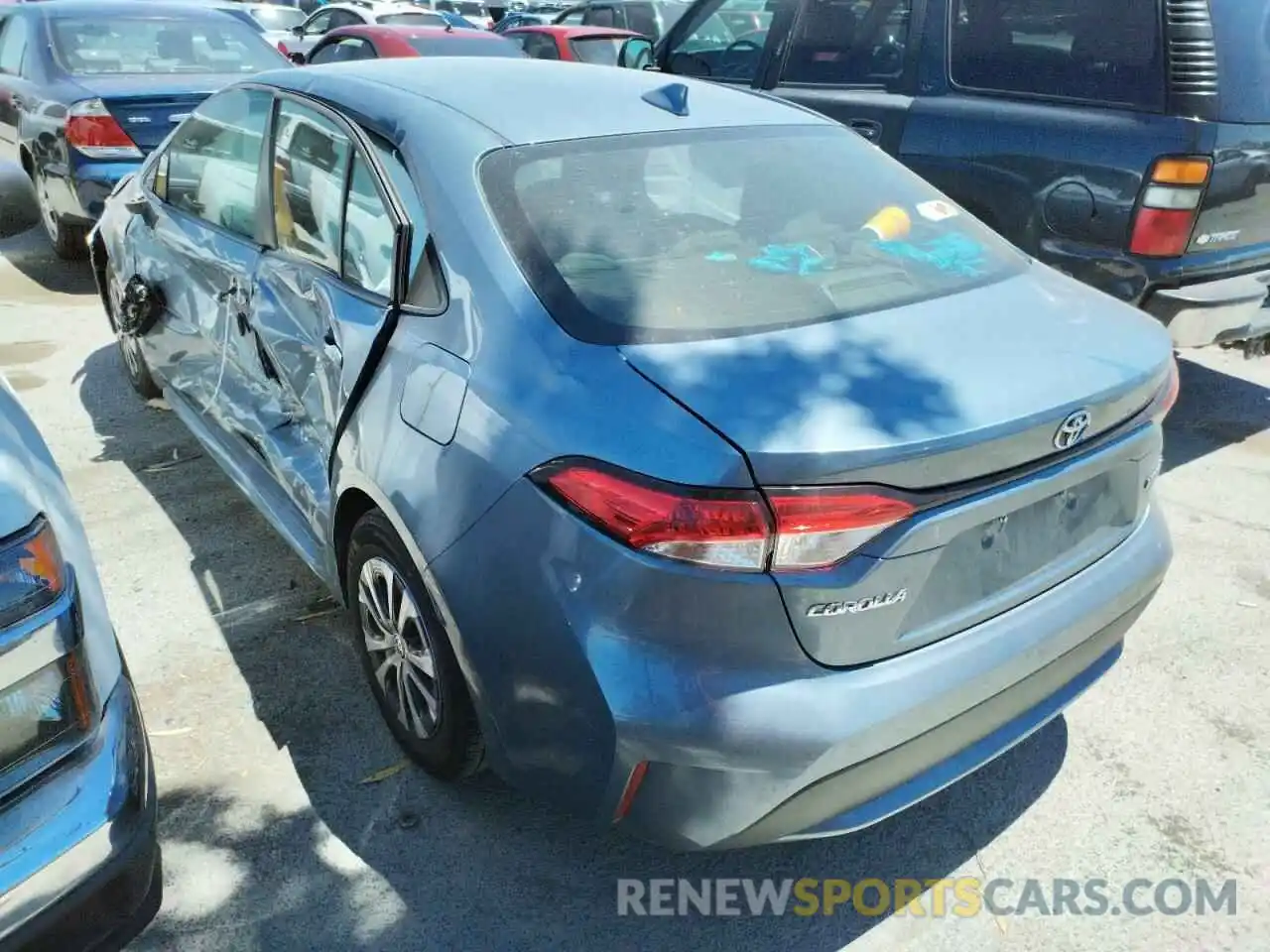 3 Photograph of a damaged car JTDEAMDE4MJ027489 TOYOTA COROLLA 2021