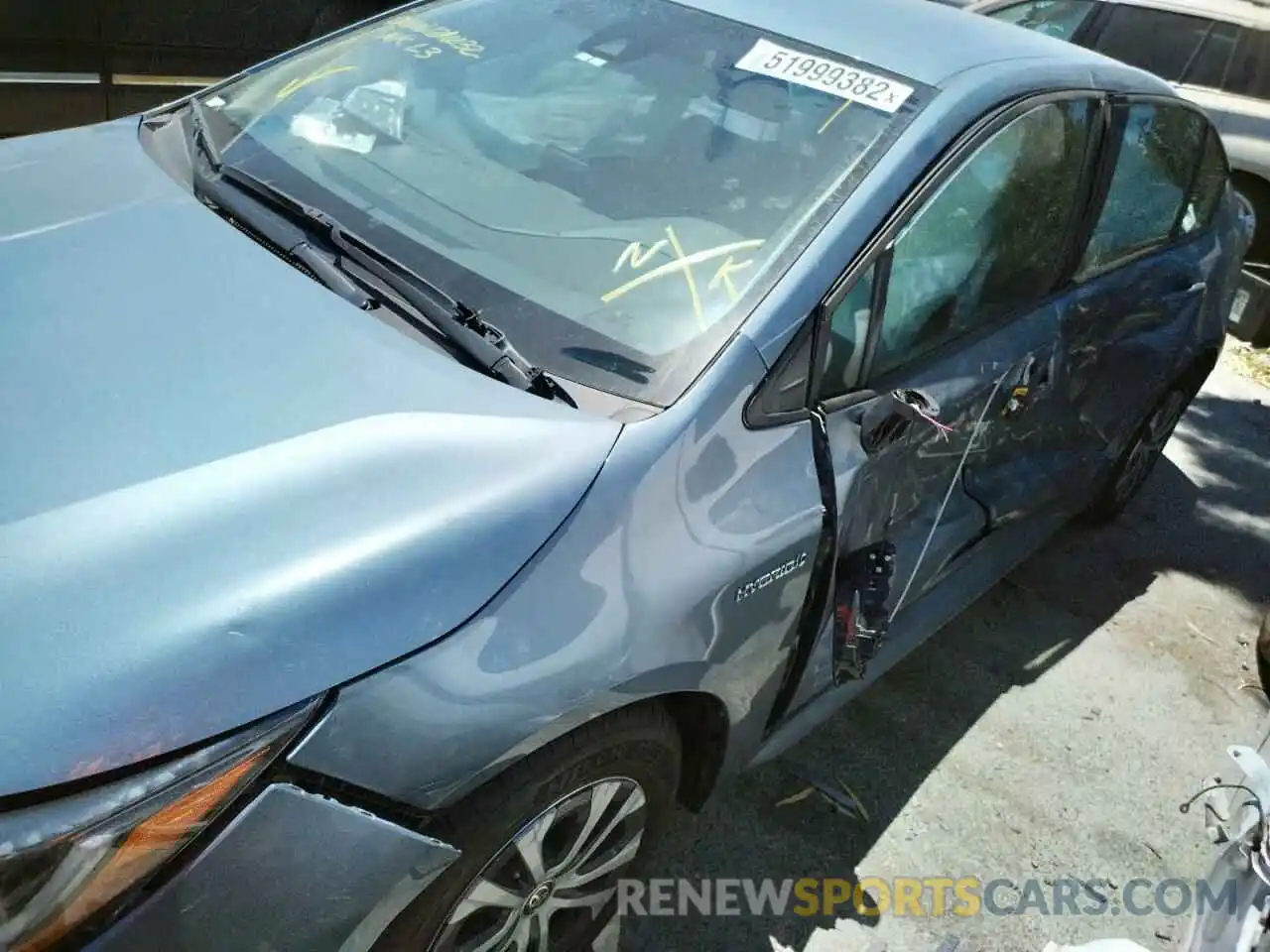 9 Photograph of a damaged car JTDEAMDE4MJ027489 TOYOTA COROLLA 2021