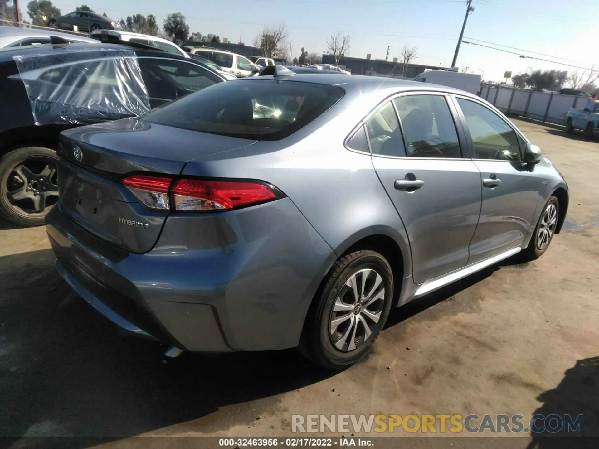 4 Photograph of a damaged car JTDEAMDE4MJ028870 TOYOTA COROLLA 2021