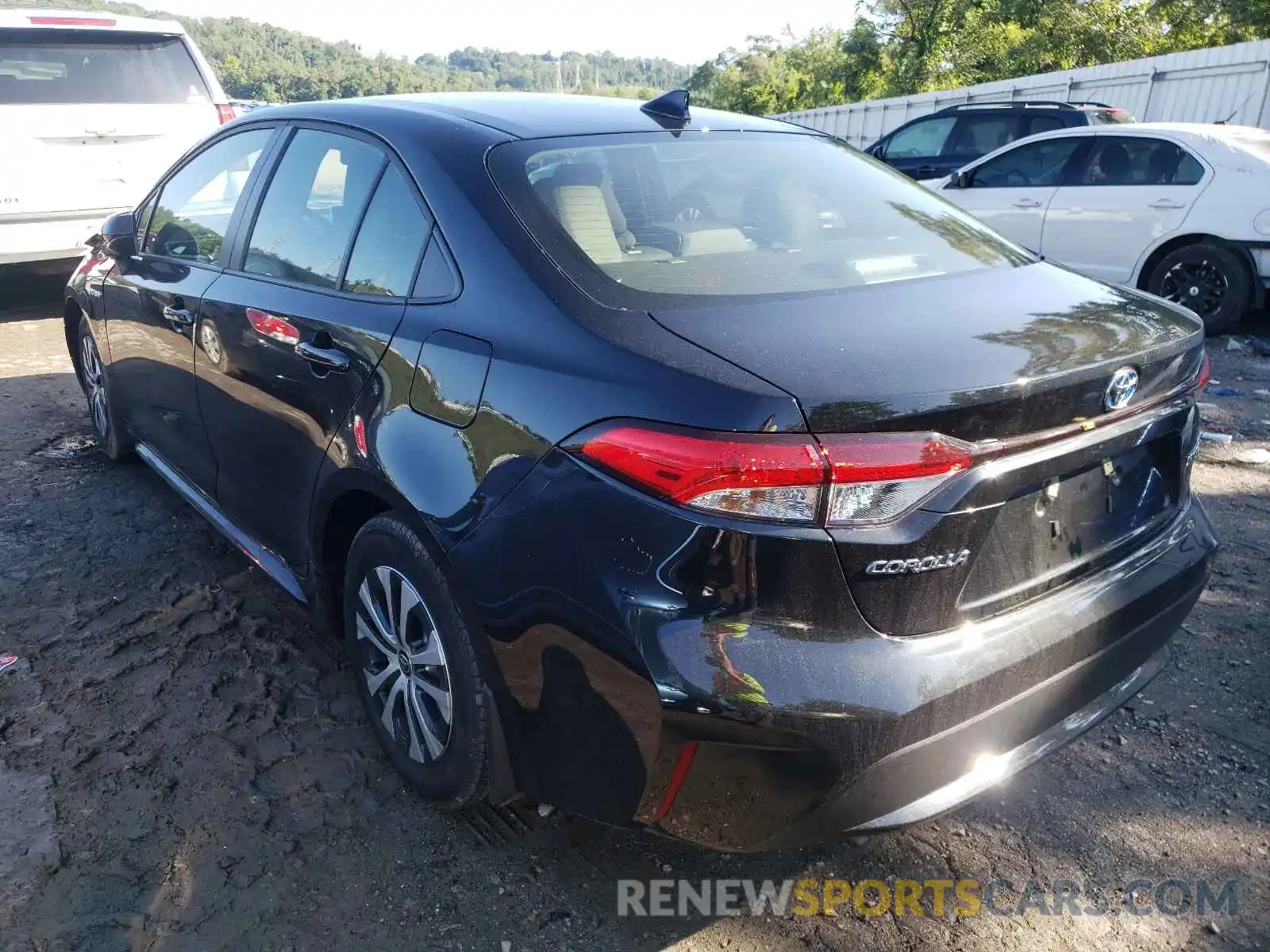 3 Photograph of a damaged car JTDEAMDE4MJ029338 TOYOTA COROLLA 2021