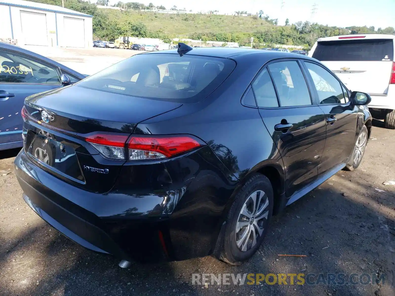 4 Photograph of a damaged car JTDEAMDE4MJ029338 TOYOTA COROLLA 2021