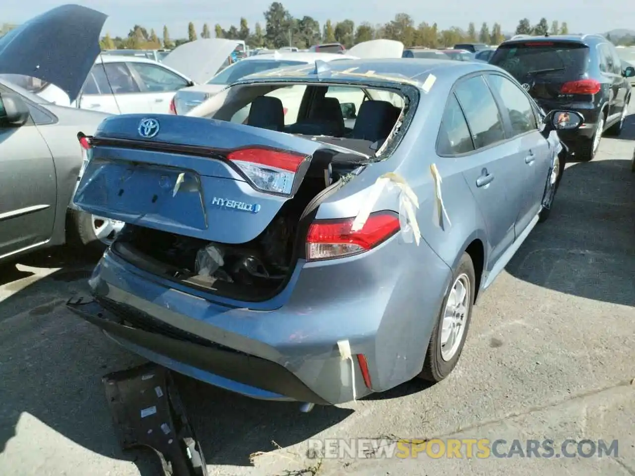 4 Photograph of a damaged car JTDEAMDE4MJ030442 TOYOTA COROLLA 2021