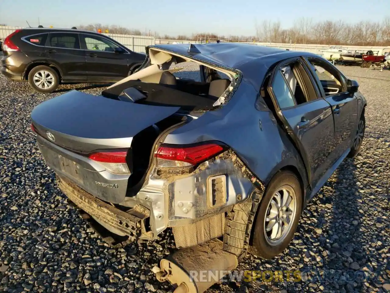 4 Photograph of a damaged car JTDEAMDE4MJ032546 TOYOTA COROLLA 2021