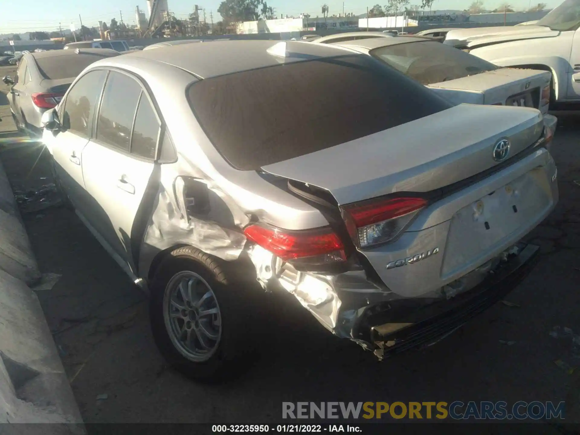 2 Photograph of a damaged car JTDEAMDE4MJ032885 TOYOTA COROLLA 2021