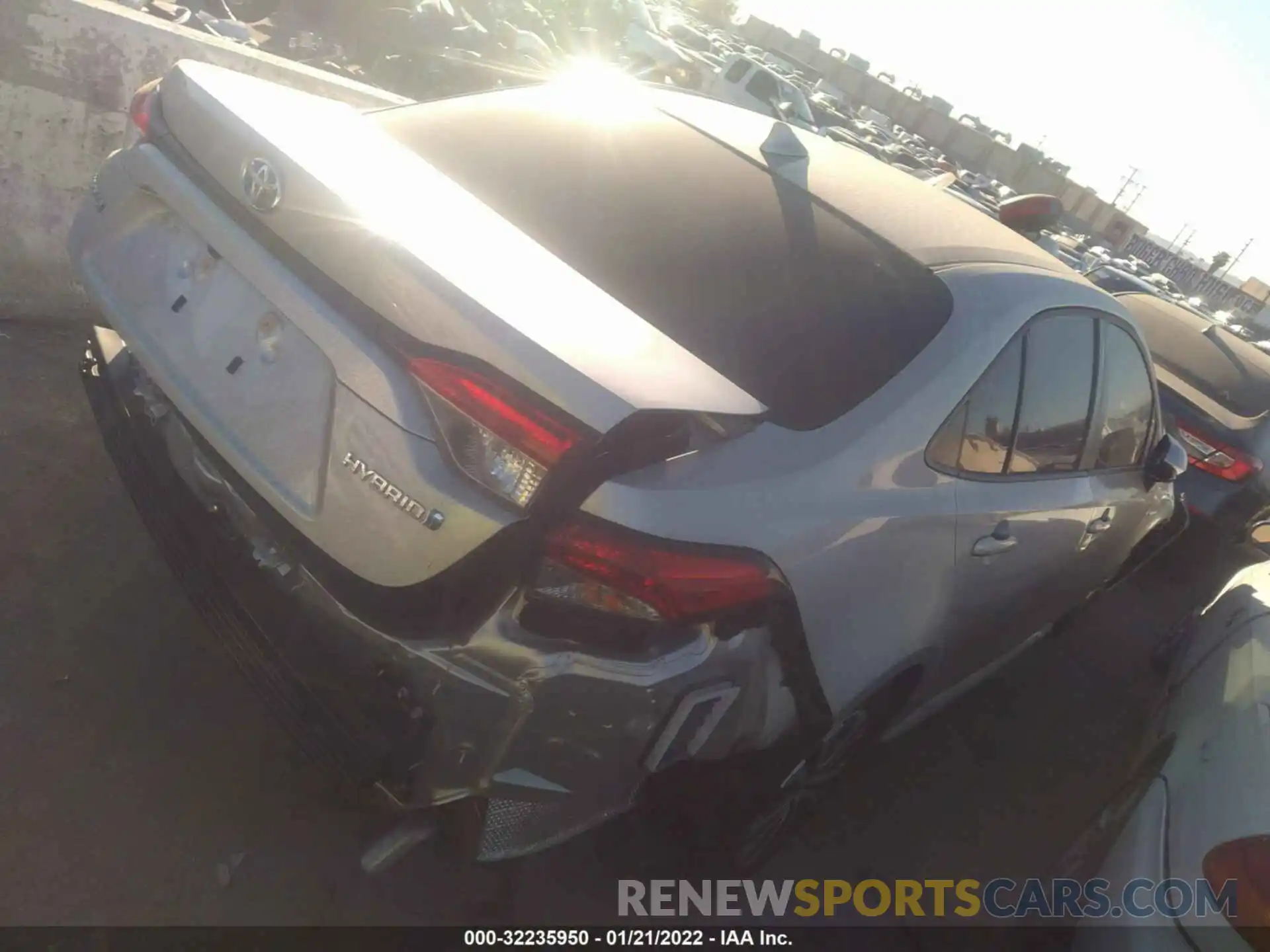 3 Photograph of a damaged car JTDEAMDE4MJ032885 TOYOTA COROLLA 2021