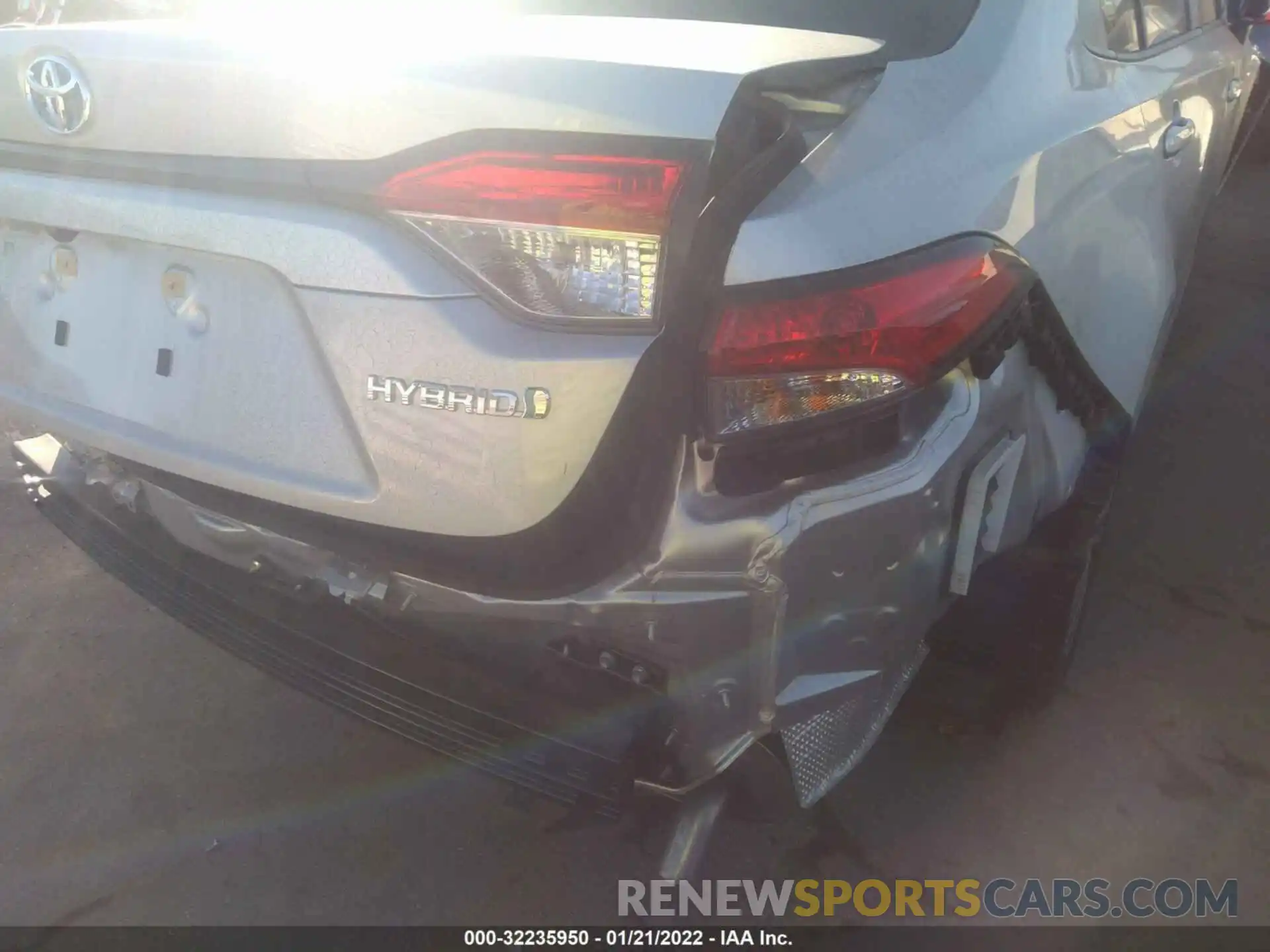 5 Photograph of a damaged car JTDEAMDE4MJ032885 TOYOTA COROLLA 2021