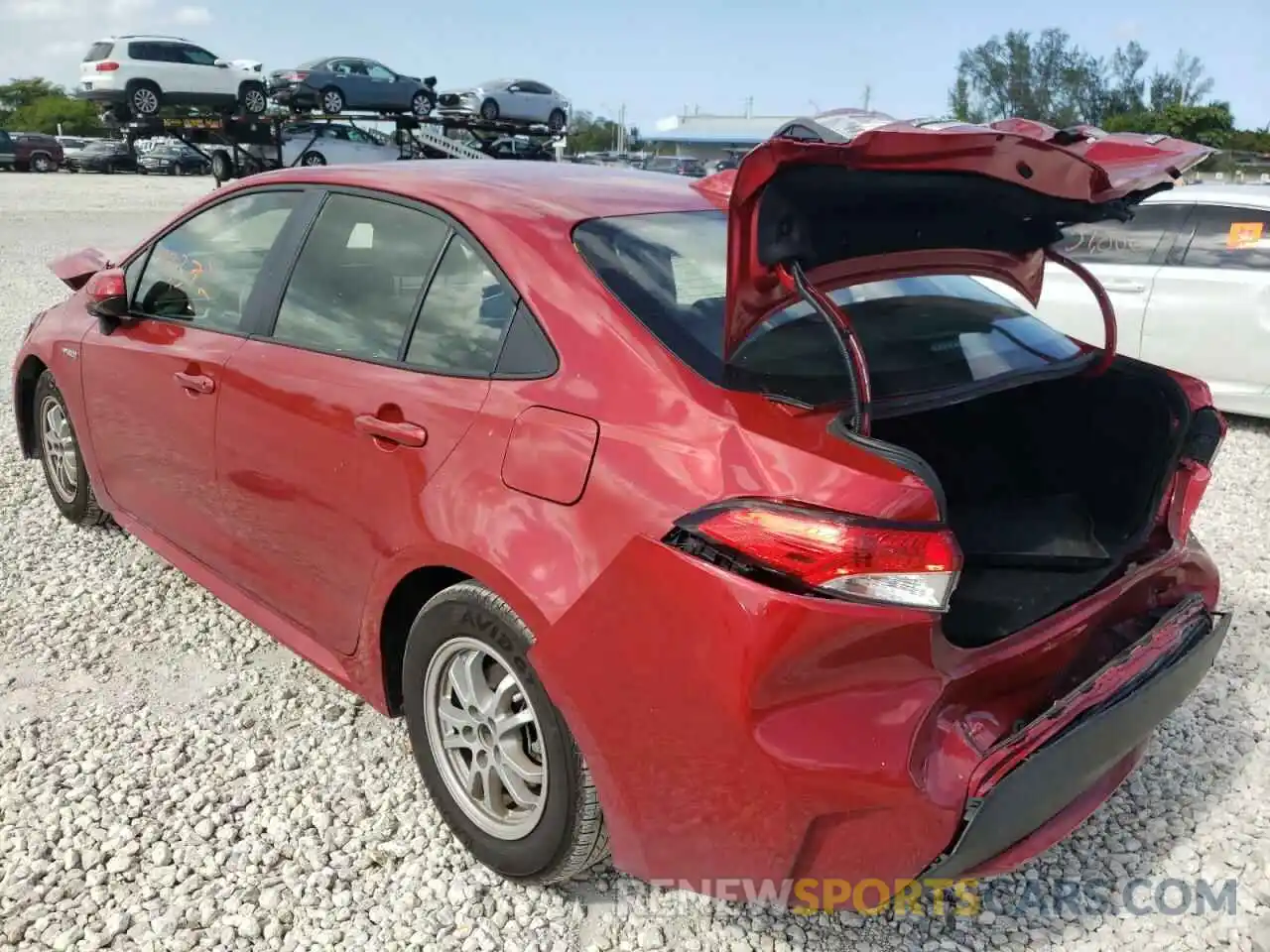 3 Photograph of a damaged car JTDEAMDE4MJ032952 TOYOTA COROLLA 2021