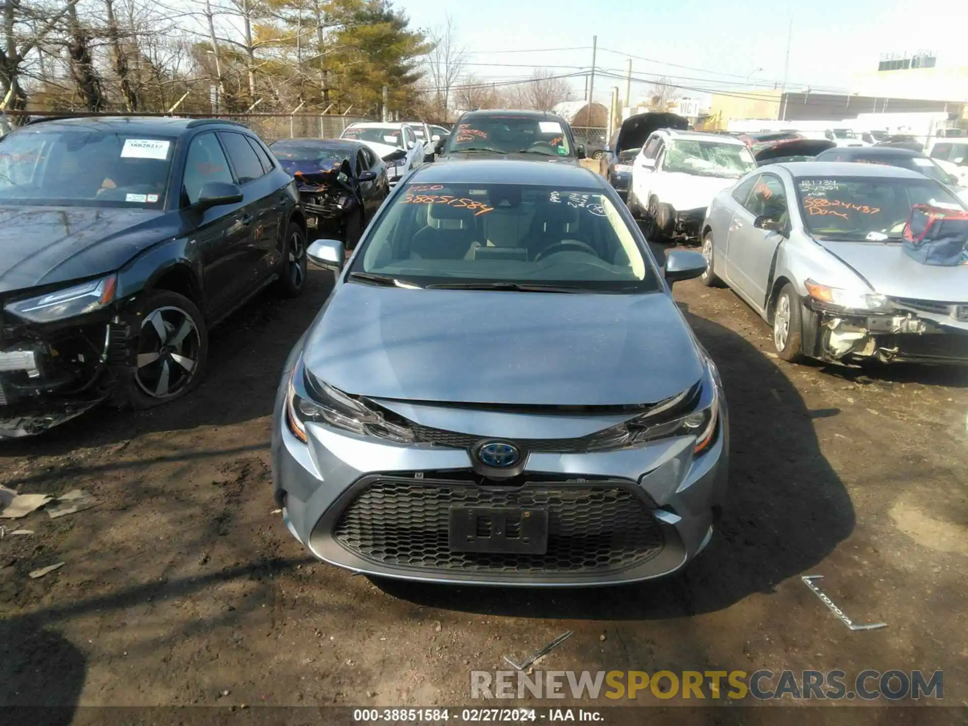 12 Photograph of a damaged car JTDEAMDE4MJ034345 TOYOTA COROLLA 2021