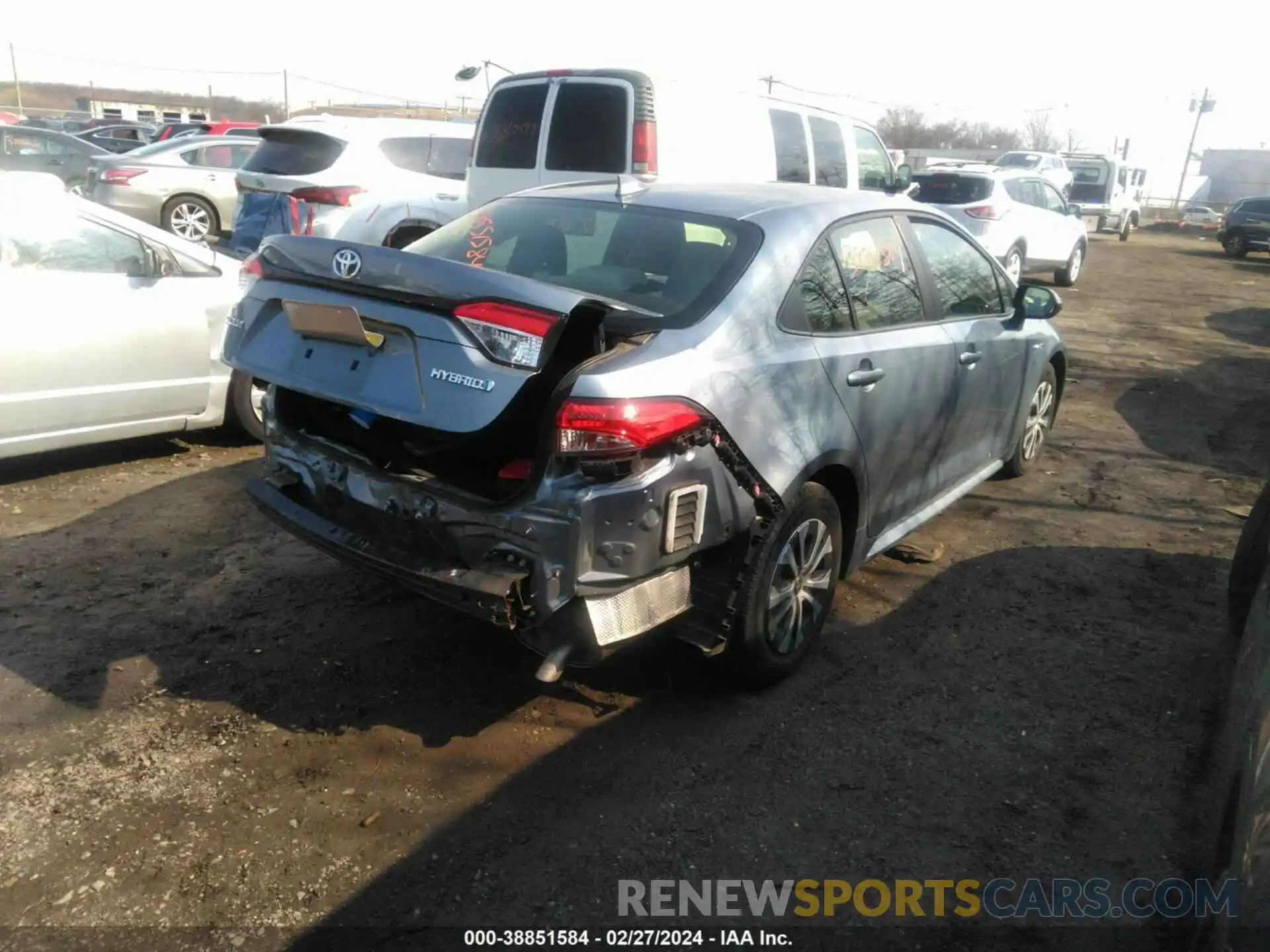 4 Photograph of a damaged car JTDEAMDE4MJ034345 TOYOTA COROLLA 2021