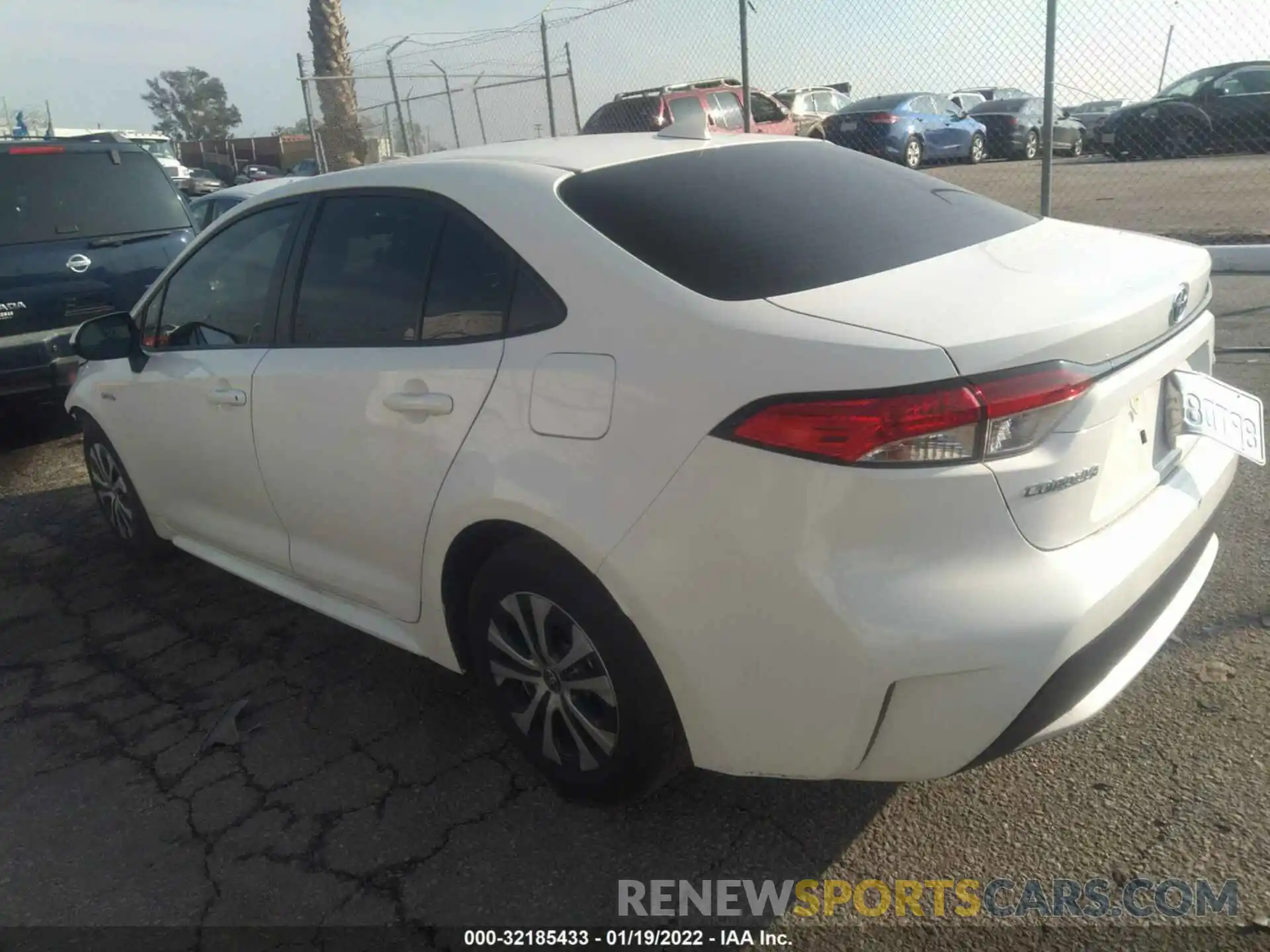 3 Photograph of a damaged car JTDEAMDE5MJ000320 TOYOTA COROLLA 2021