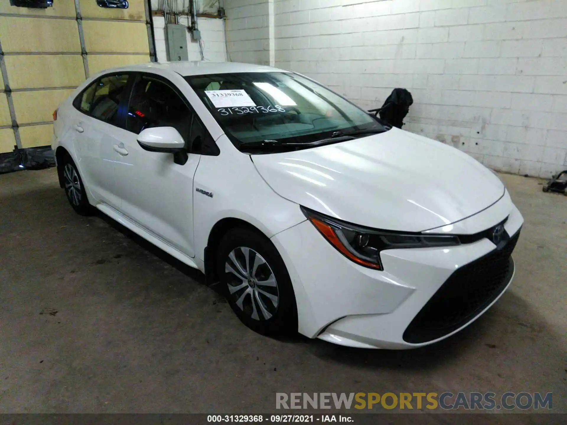 1 Photograph of a damaged car JTDEAMDE5MJ001175 TOYOTA COROLLA 2021