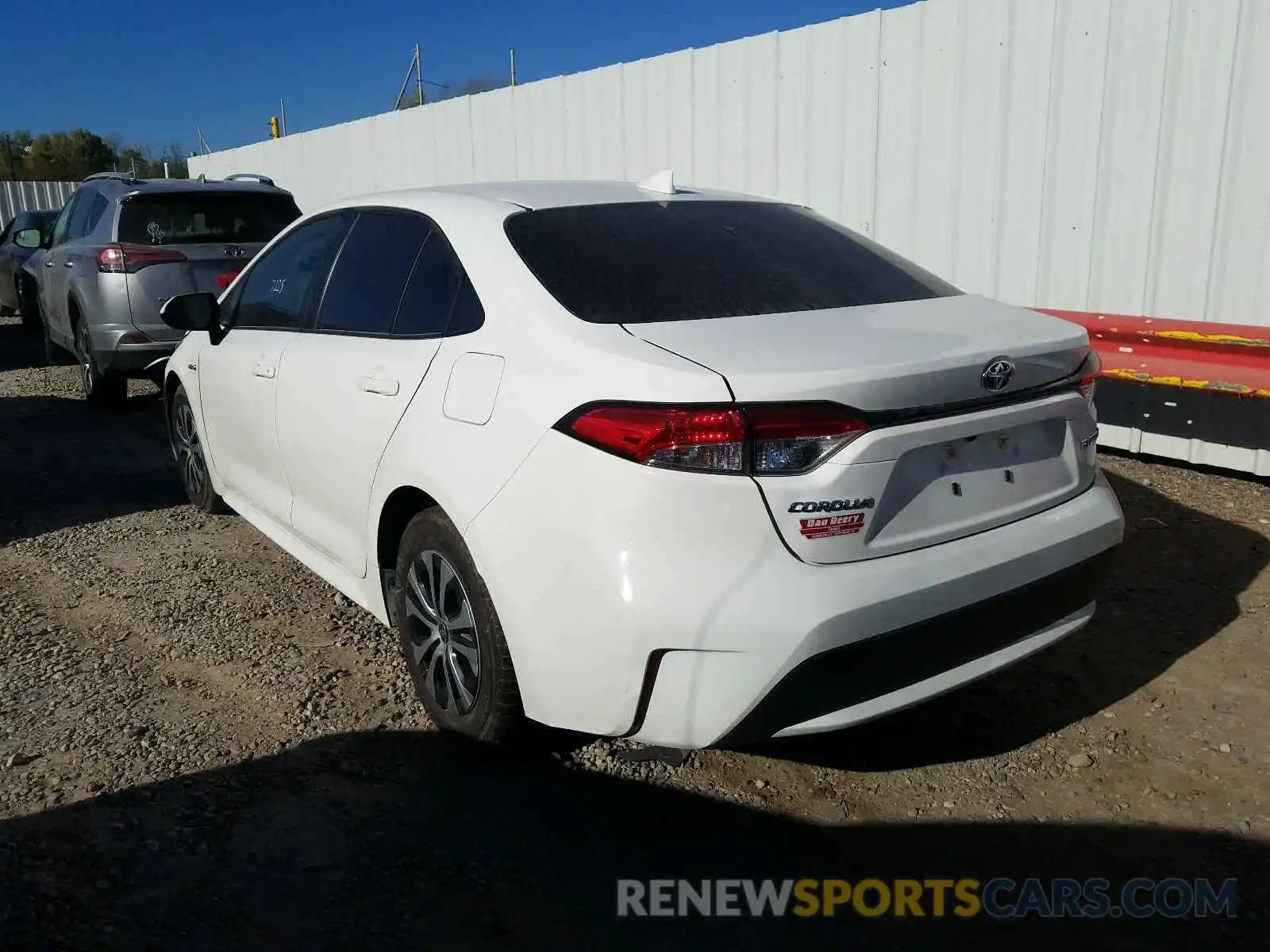 3 Photograph of a damaged car JTDEAMDE5MJ001239 TOYOTA COROLLA 2021