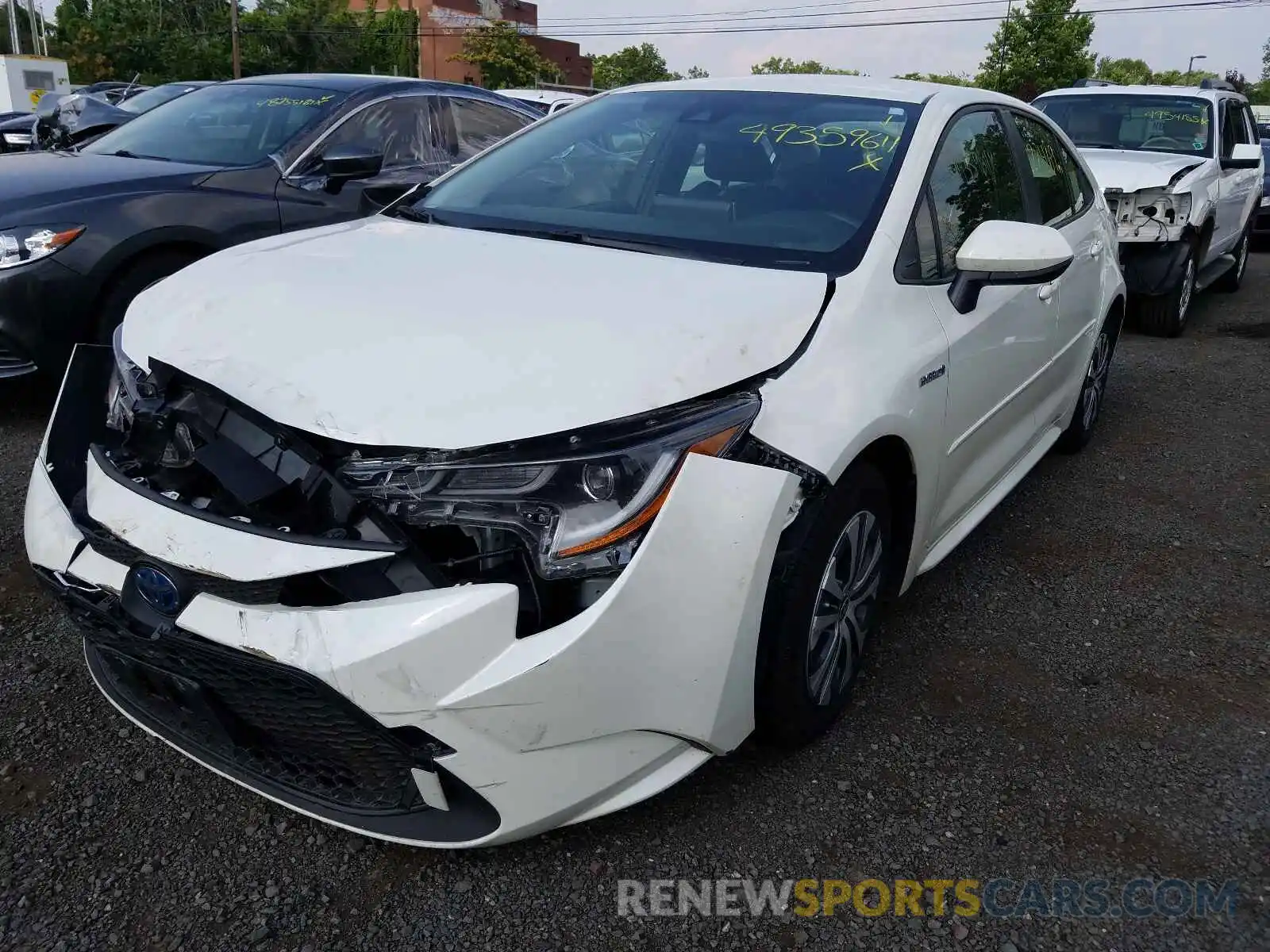 2 Photograph of a damaged car JTDEAMDE5MJ002570 TOYOTA COROLLA 2021