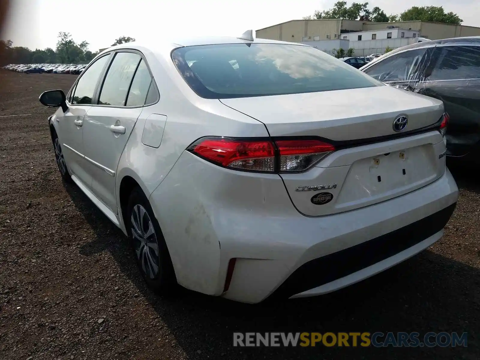 3 Photograph of a damaged car JTDEAMDE5MJ002570 TOYOTA COROLLA 2021