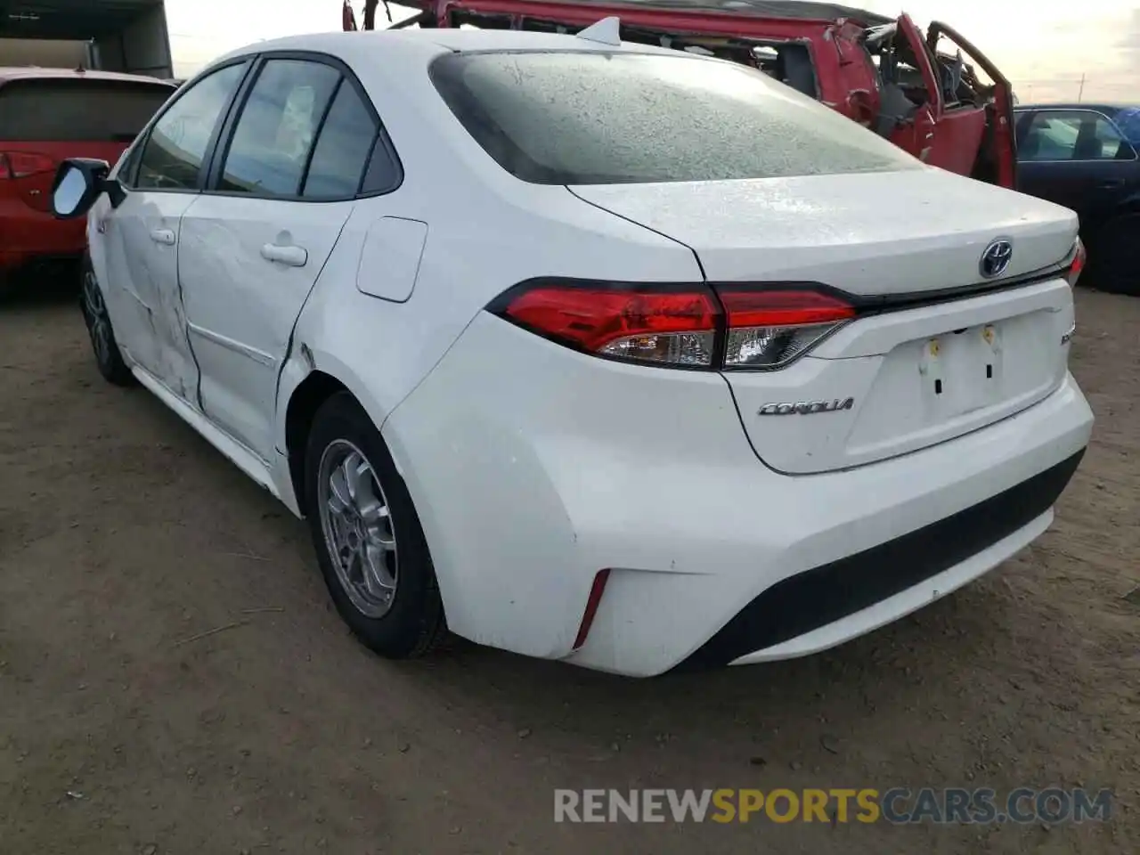 3 Photograph of a damaged car JTDEAMDE5MJ005310 TOYOTA COROLLA 2021