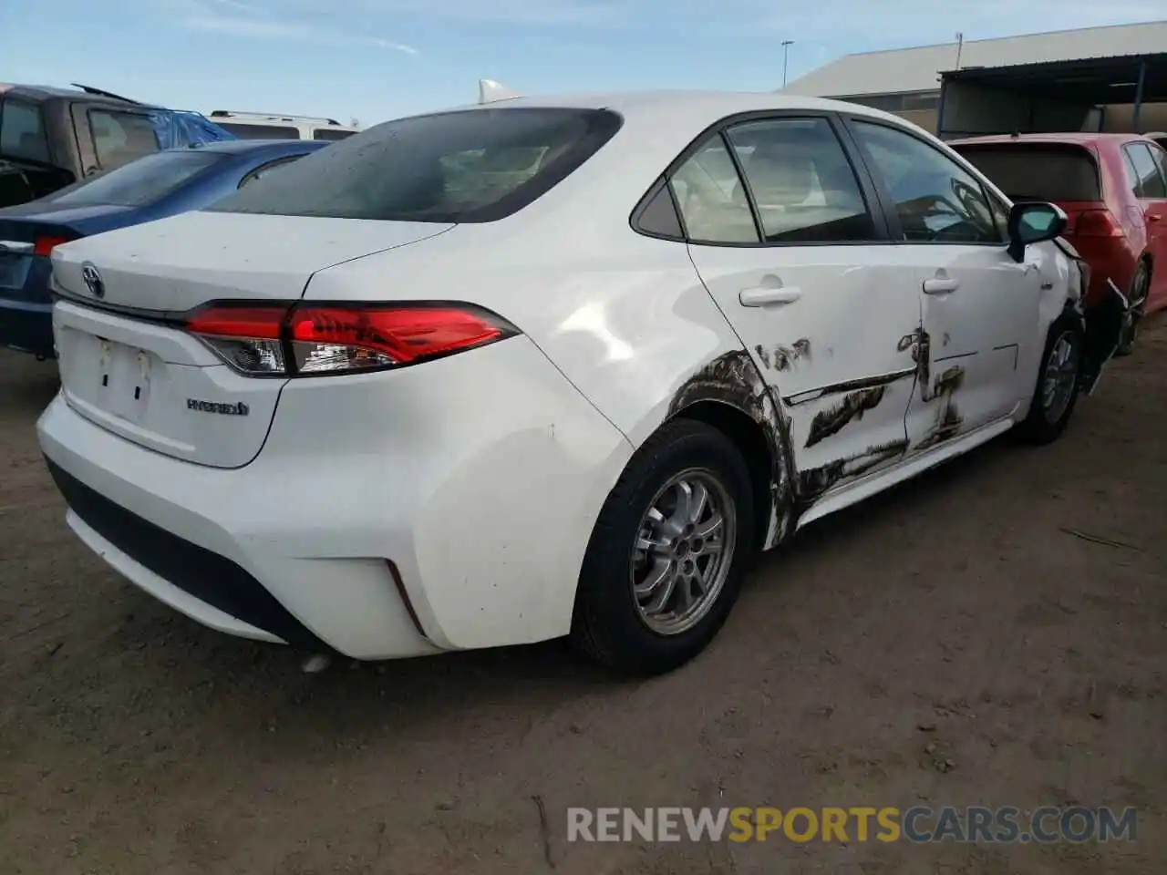 4 Photograph of a damaged car JTDEAMDE5MJ005310 TOYOTA COROLLA 2021