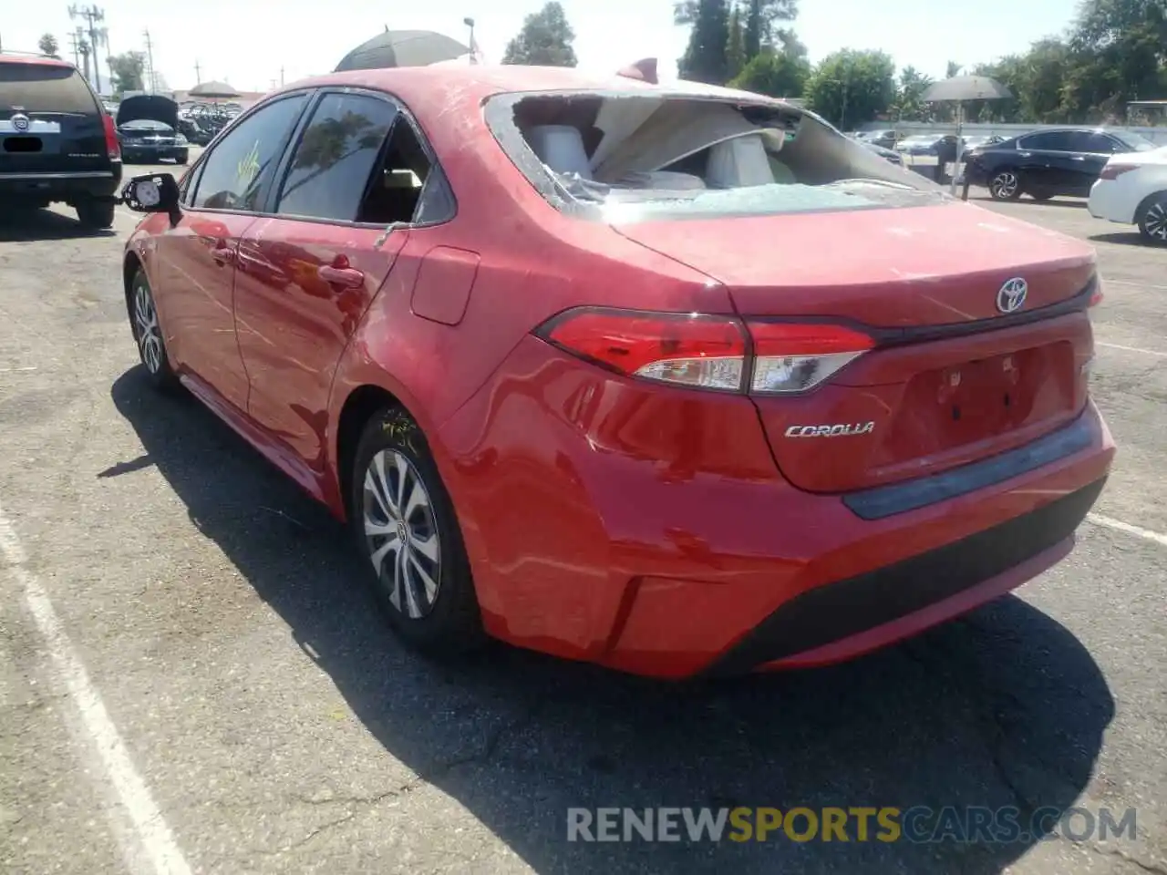 3 Photograph of a damaged car JTDEAMDE5MJ005517 TOYOTA COROLLA 2021