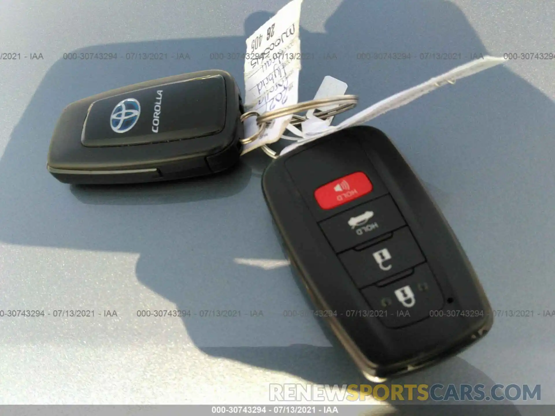 11 Photograph of a damaged car JTDEAMDE5MJ005615 TOYOTA COROLLA 2021