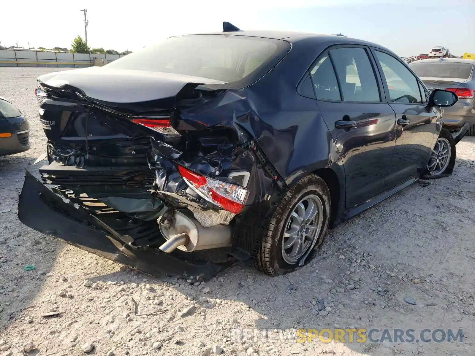 4 Photograph of a damaged car JTDEAMDE5MJ006828 TOYOTA COROLLA 2021