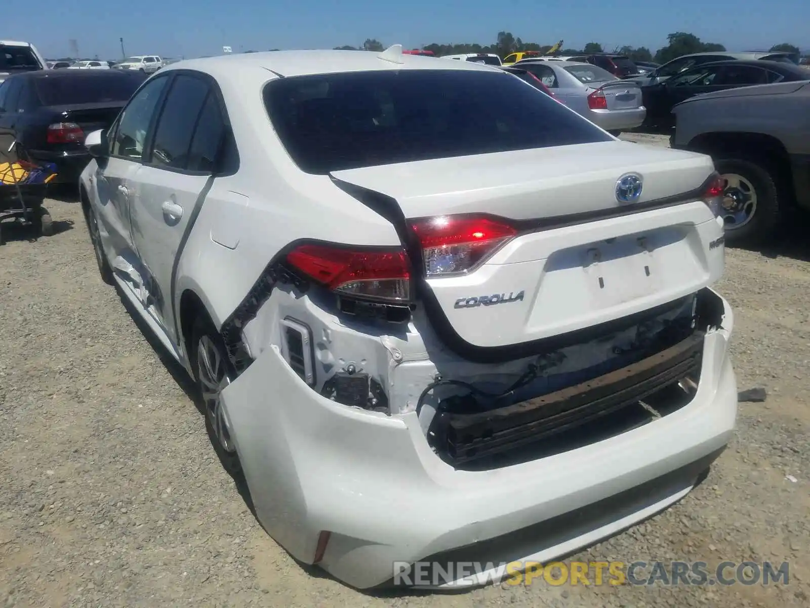 3 Photograph of a damaged car JTDEAMDE5MJ007011 TOYOTA COROLLA 2021