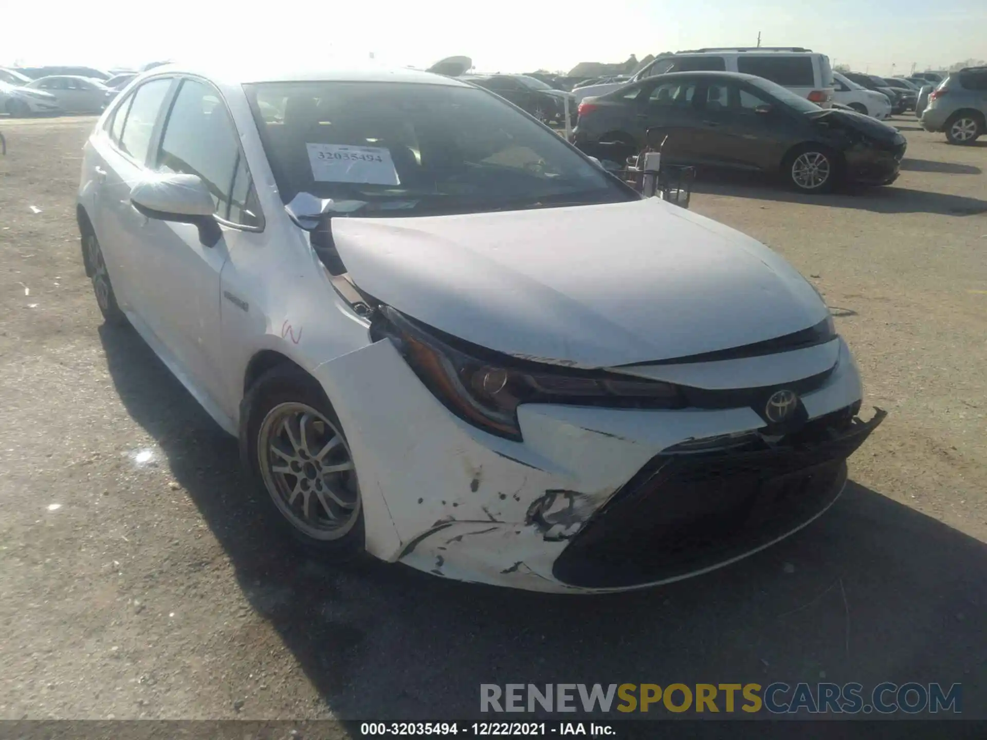 1 Photograph of a damaged car JTDEAMDE5MJ008160 TOYOTA COROLLA 2021