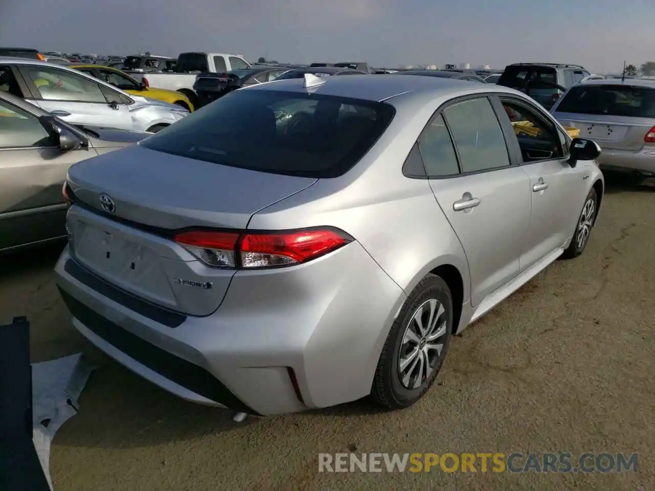 4 Photograph of a damaged car JTDEAMDE5MJ008661 TOYOTA COROLLA 2021